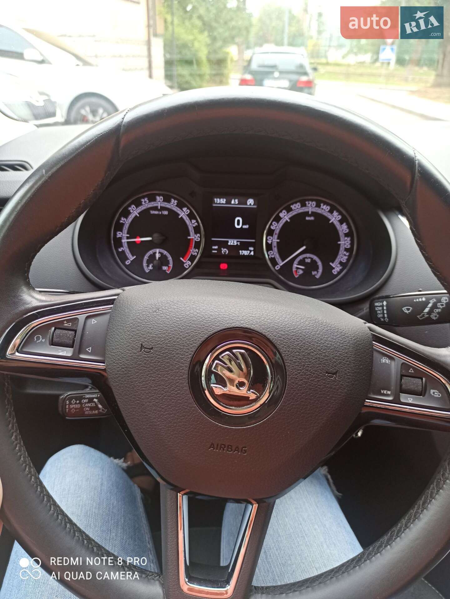 Skoda Octavia 2019 VIN TMBJG7NE7K0212037 фото оголошення 10 з 11