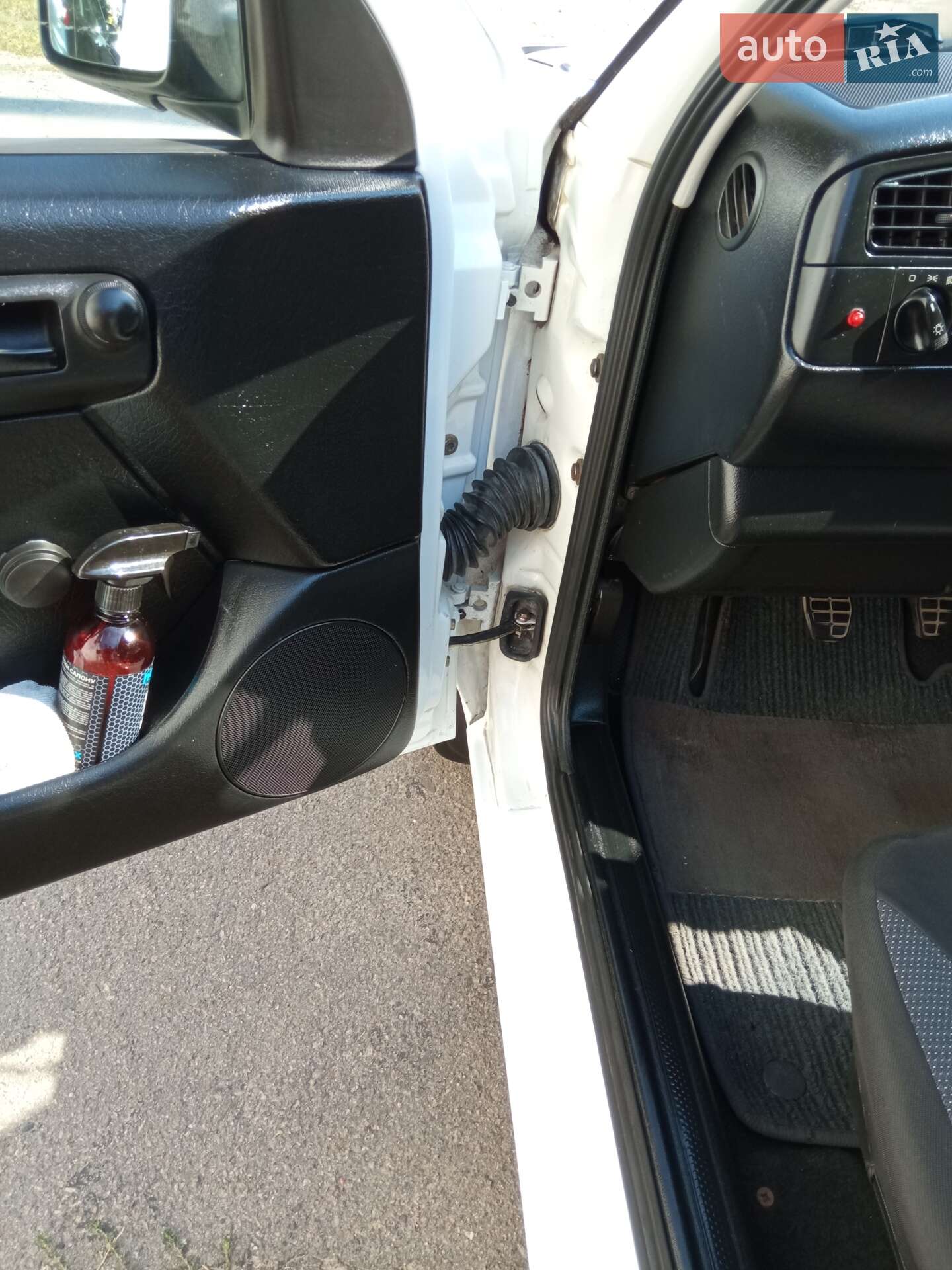 Volkswagen Golf 1998 VIN WVWZZZ1HZXK006450 фото оголошення 6 з 17