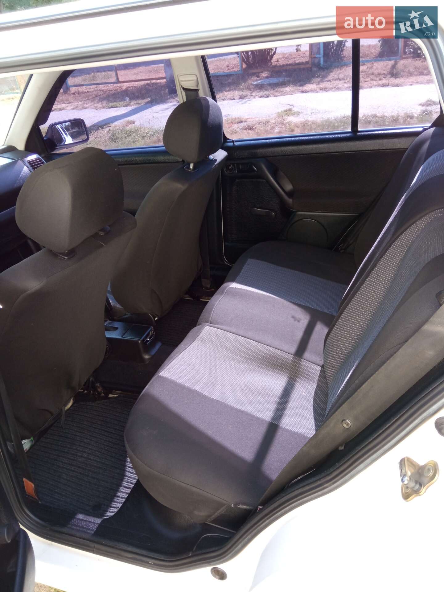 Volkswagen Golf 1998 VIN WVWZZZ1HZXK006450 фото оголошення 12 з 17