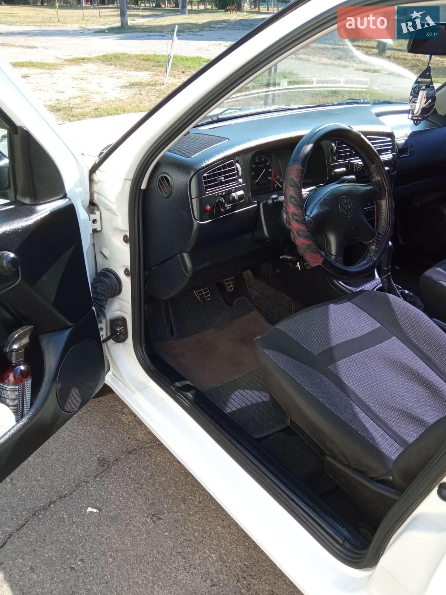 Volkswagen Golf 1998 VIN WVWZZZ1HZXK006450 фото оголошення 9 з 17