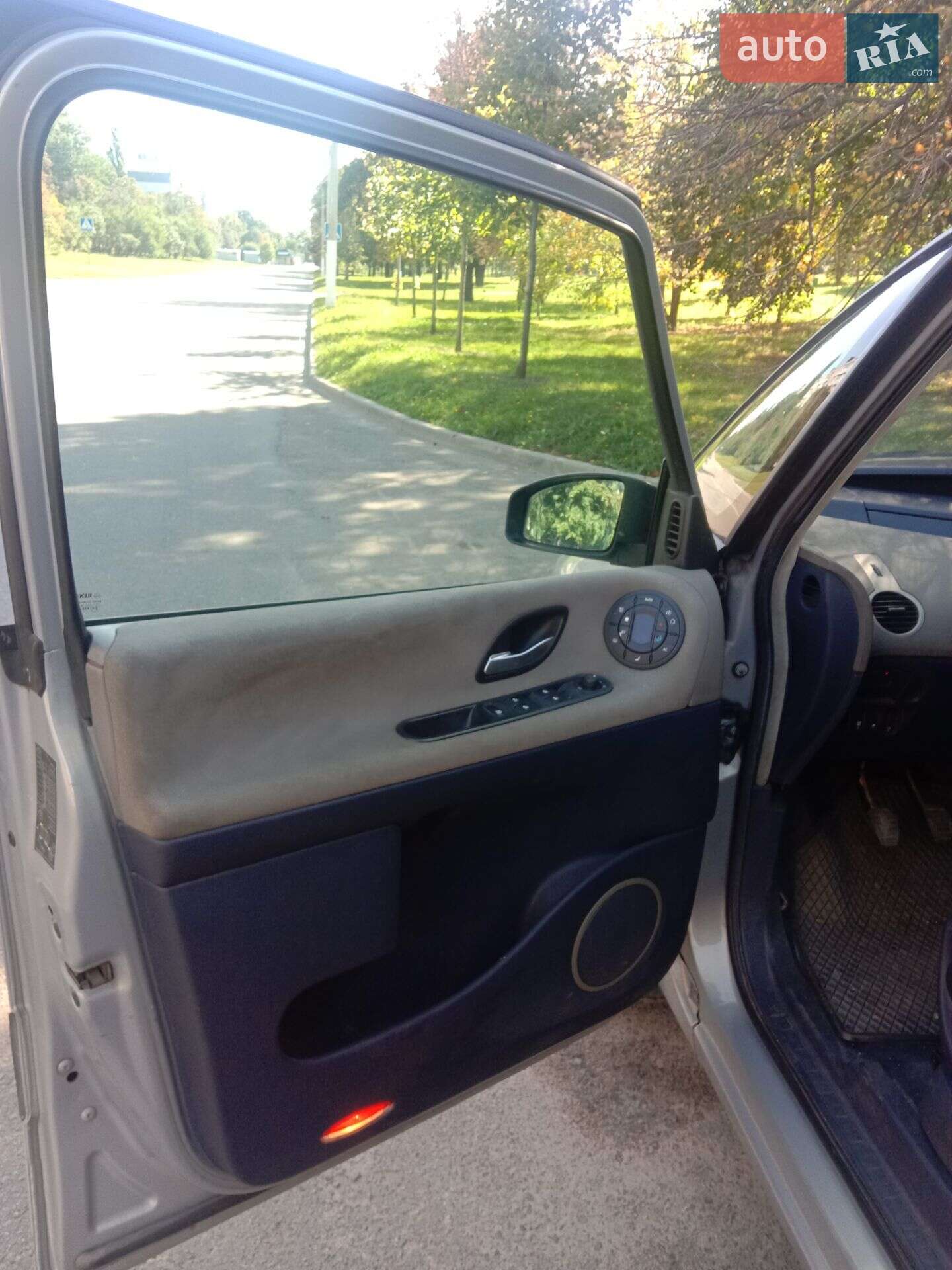 Renault Espace 2004 VIN VF1JK0BA632513289 фото оголошення 8 з 19