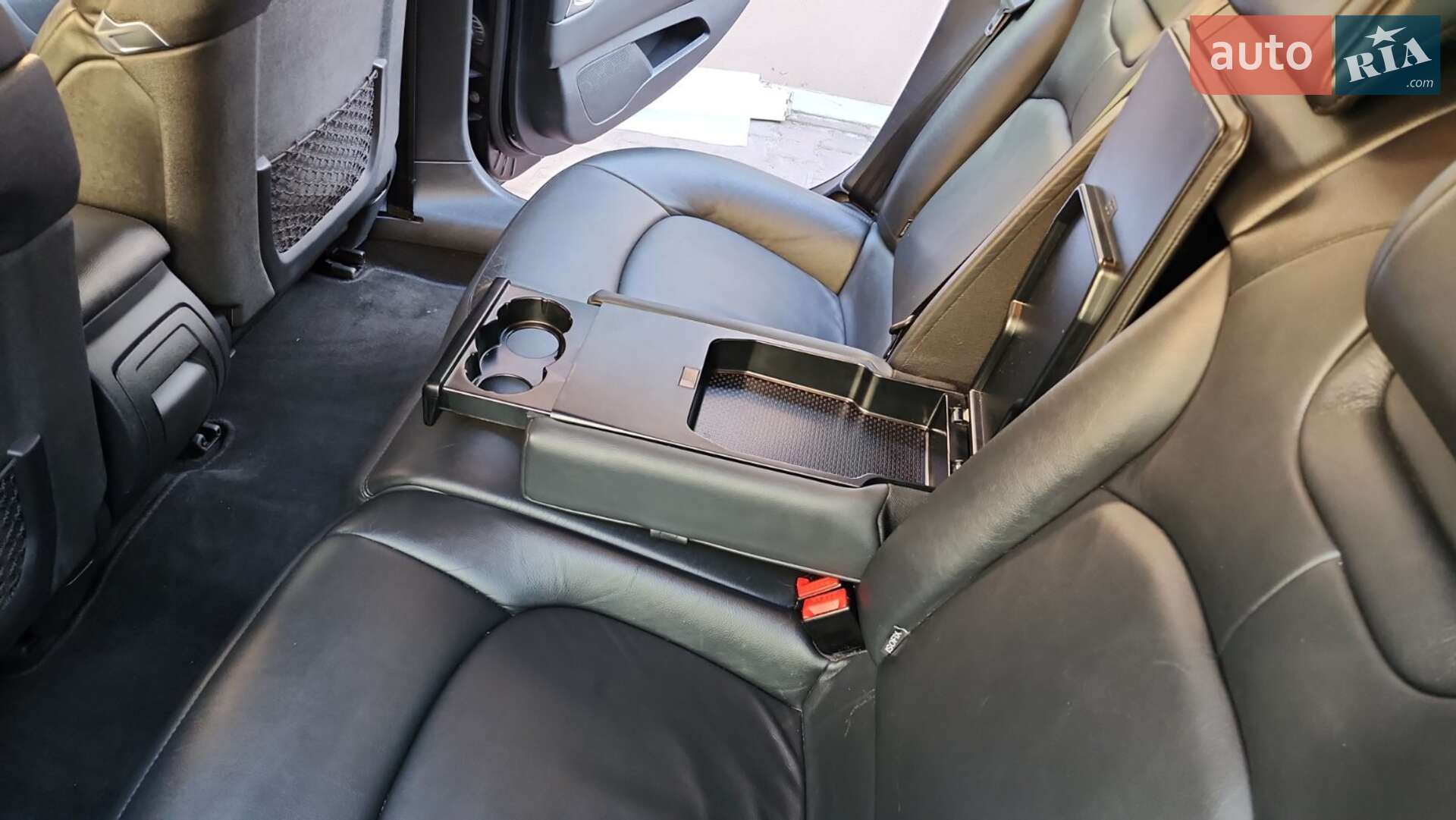 Citroen C5 2012 VIN VF7RW4HLACL506890 фото оголошення 4 з 34