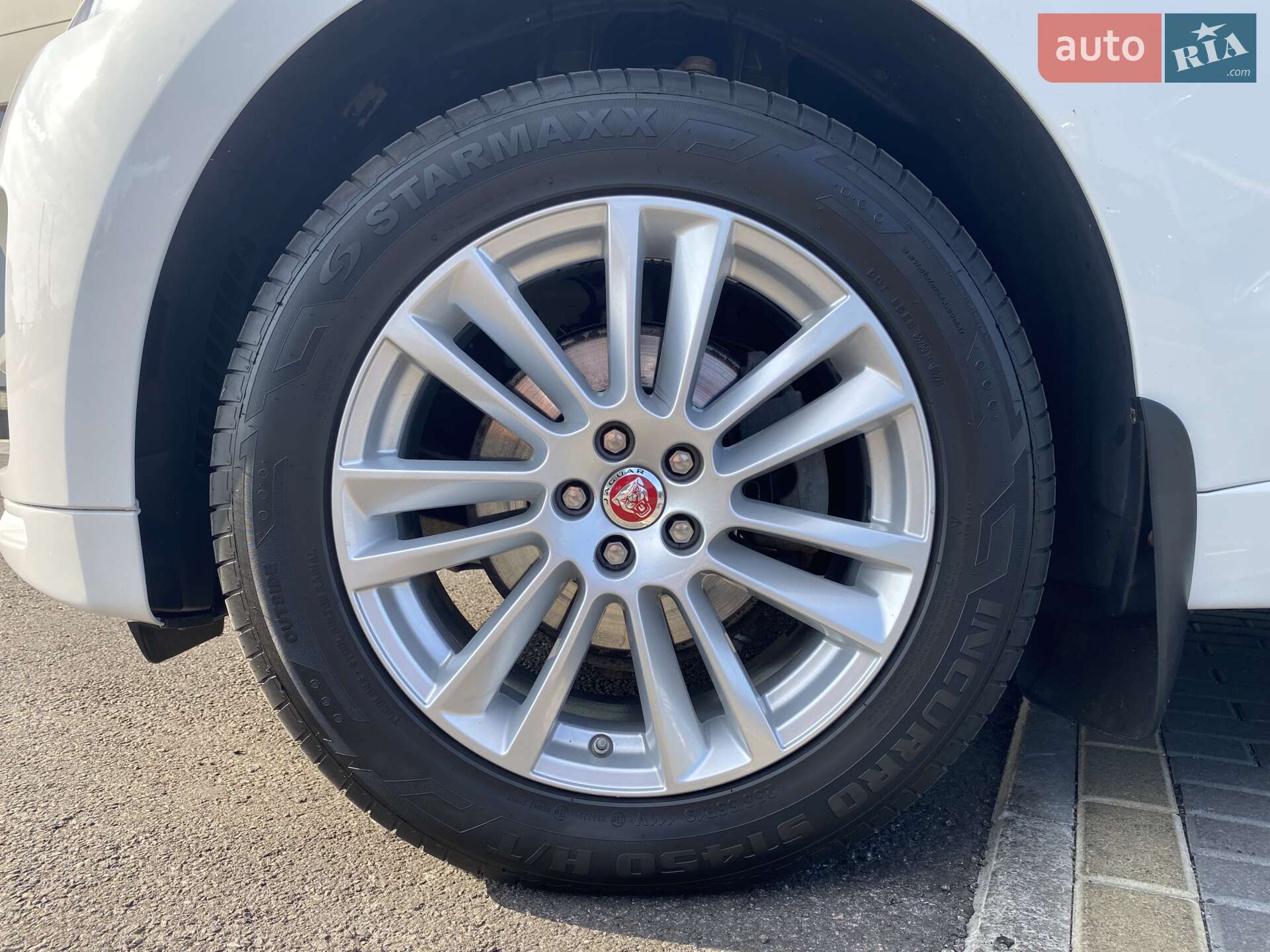 Jaguar F-Pace 2018 VIN SADCA2BNXJA239649 фото оголошення 3 з 11