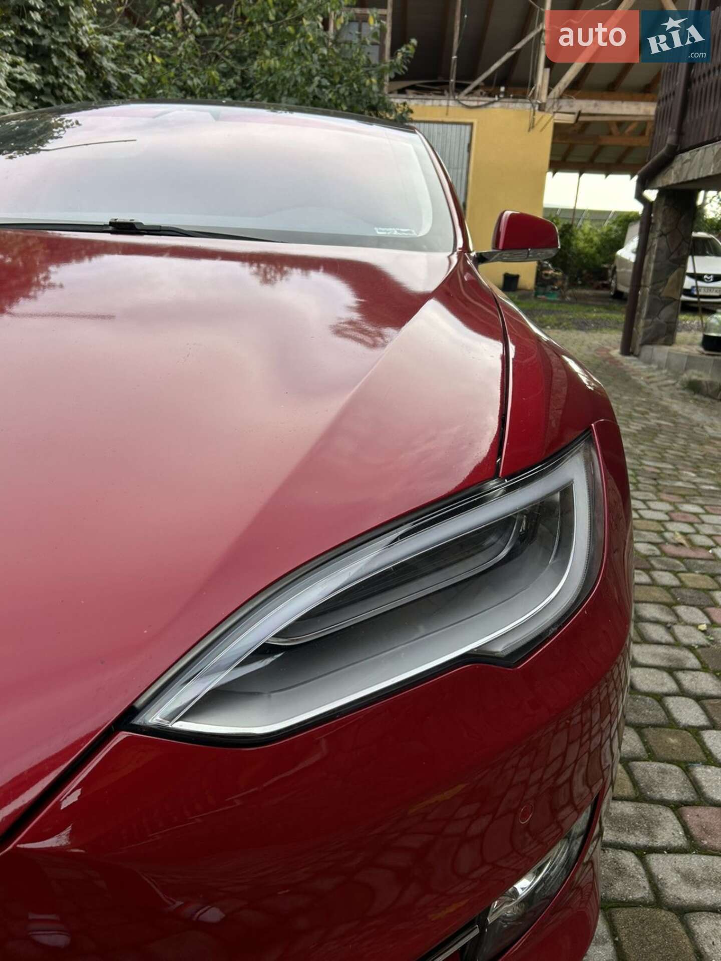 Tesla Model S 2019 VIN 5YJSA1E26KF307229 фото оголошення 2 з 25