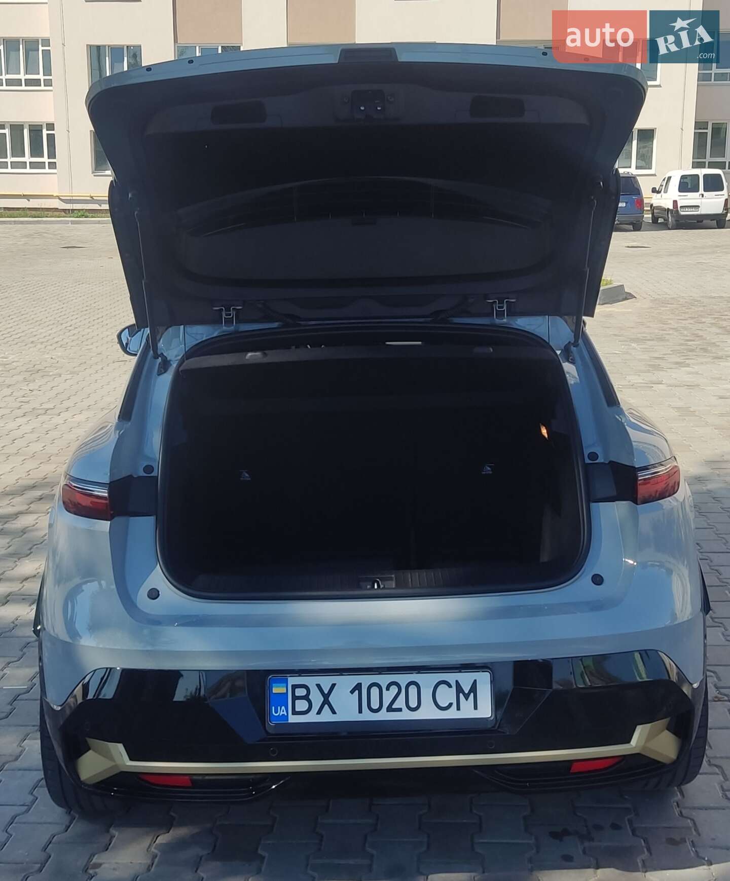 Renault Megane E-Tech Electric 2022 VIN VF1RCB00469835371 фото оголошення 19 з 48