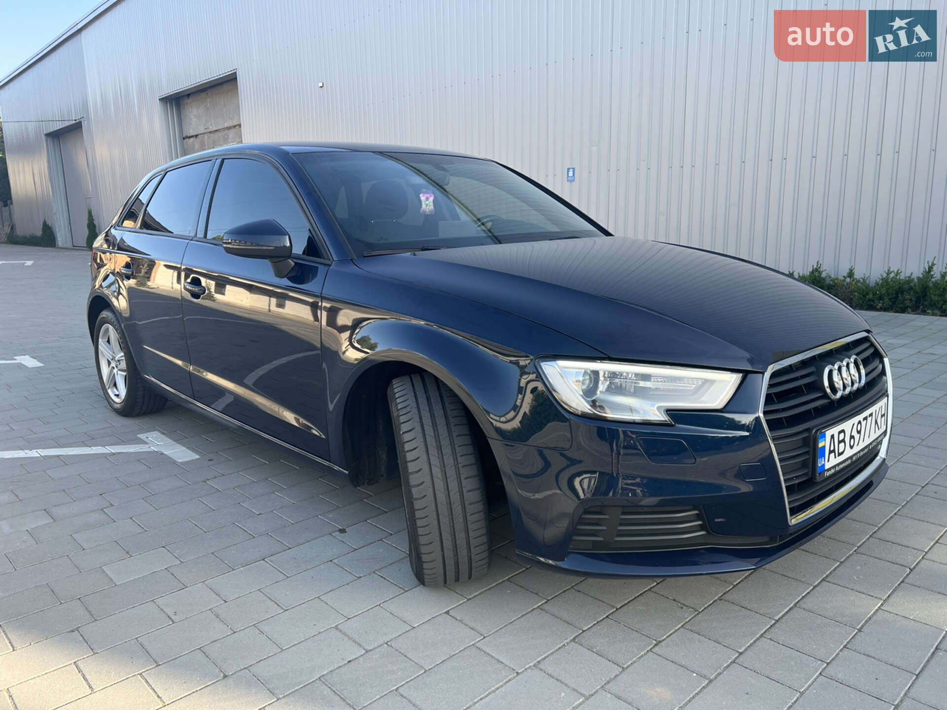 Audi A3 2019 VIN WAUZZZ8VXKA062095 фото оголошення 10 з 32