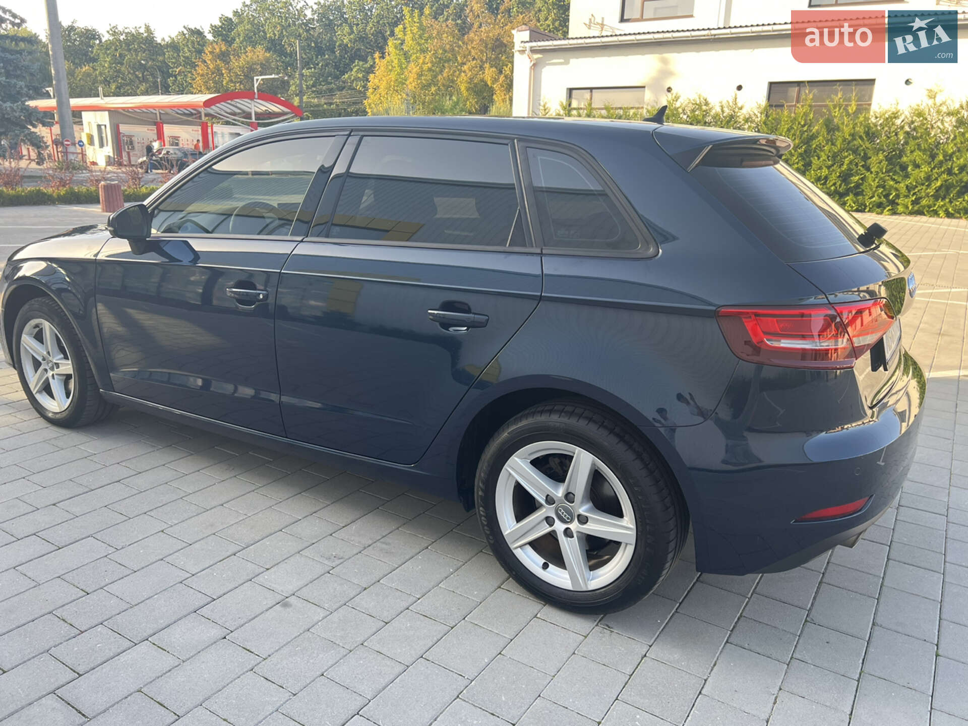 Audi A3 2019 VIN WAUZZZ8VXKA062095 фото оголошення 27 з 32
