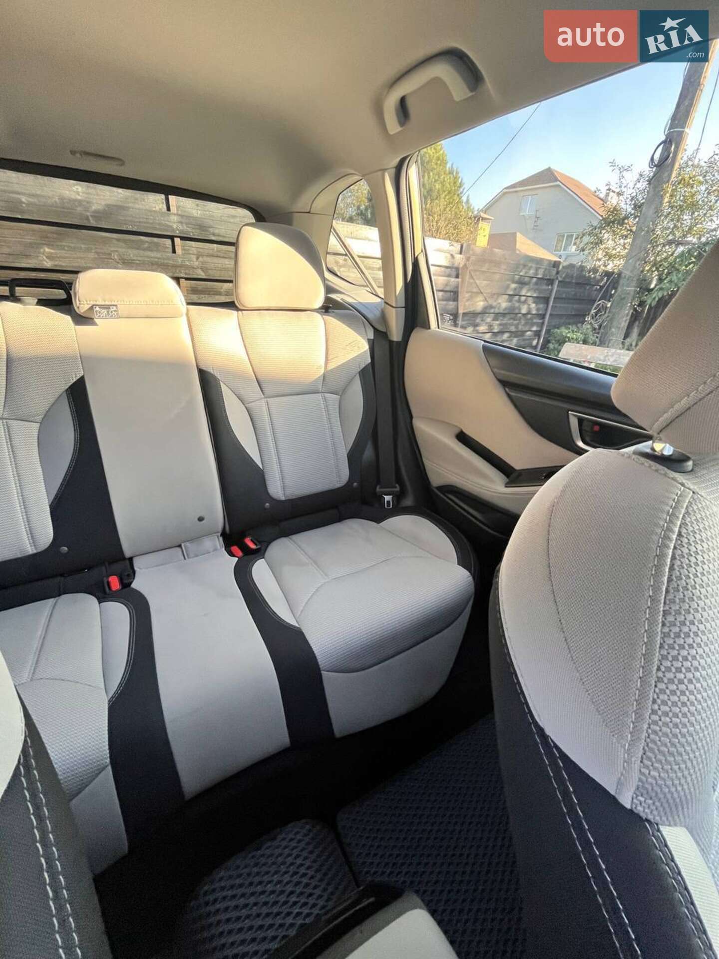 Subaru Forester 2019 VIN JF2SKACC5KH568555 фото оголошення 8 з 10