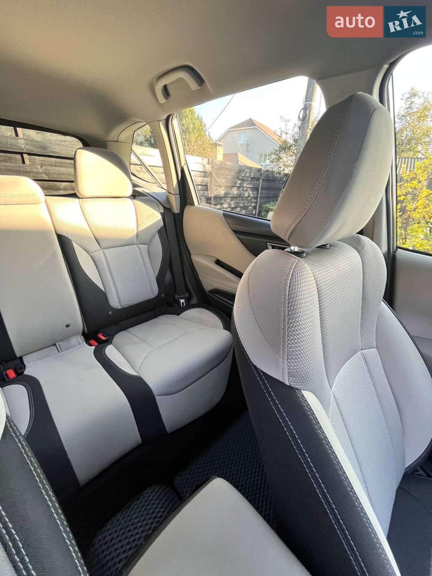 Subaru Forester 2019 VIN JF2SKACC5KH568555 фото оголошення 9 з 10