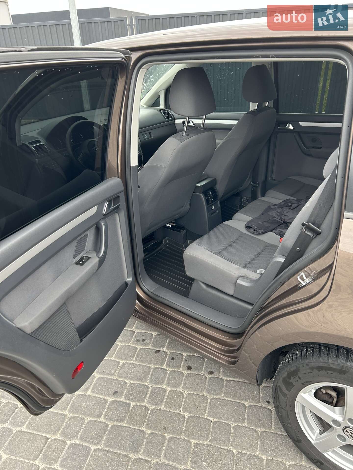 Volkswagen Touran 2011 VIN WVGZZZ1TZBW090792 фото оголошення 9 з 14
