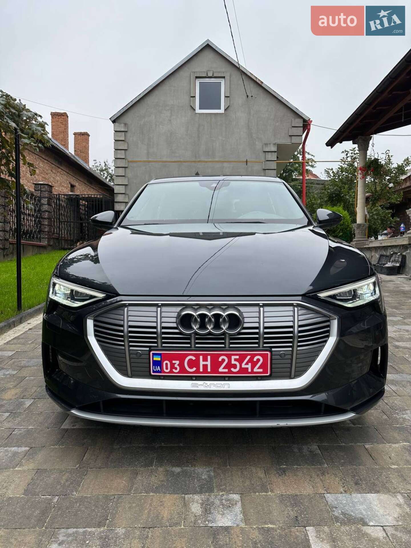 Audi e-tron 2020 VIN WAUZZZGE4LB028201 фото оголошення 8 з 66