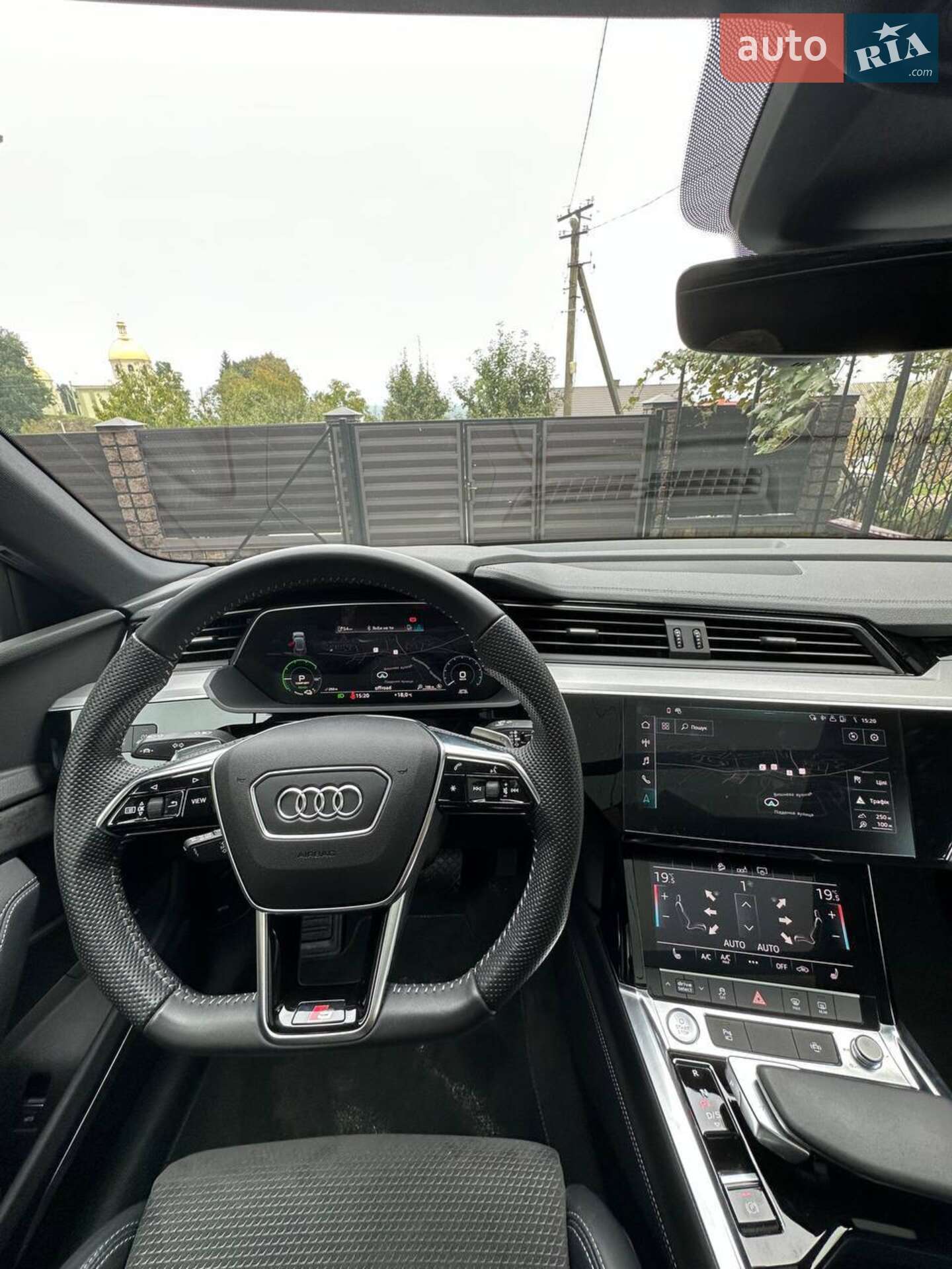 Audi e-tron 2020 VIN WAUZZZGE4LB028201 фото оголошення 11 з 66