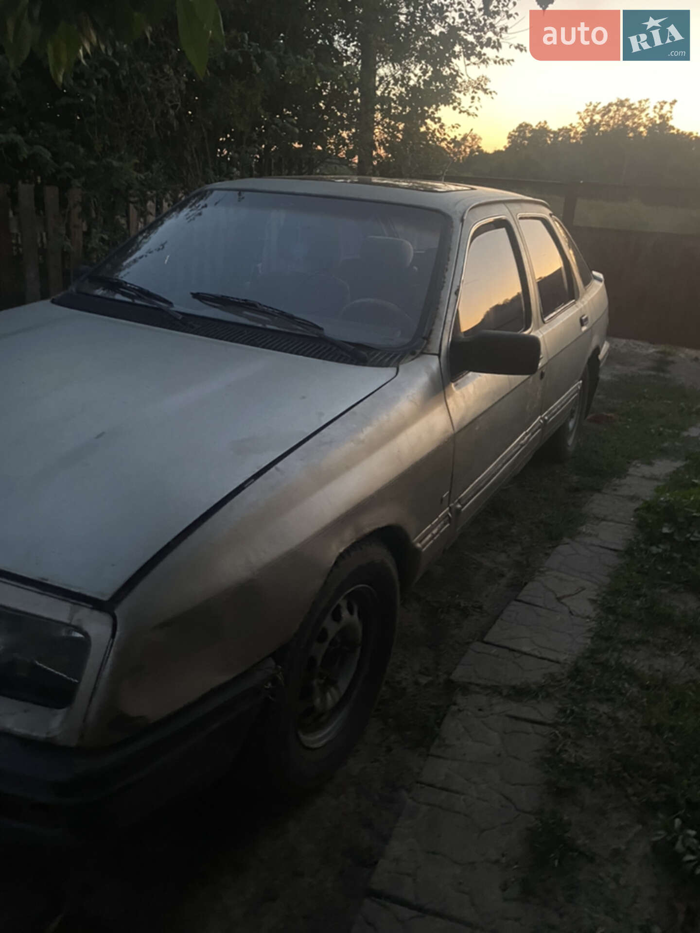 Ford Sierra 1986 VIN WF0AXXGBBAGR93845 фото оголошення 3 з 4