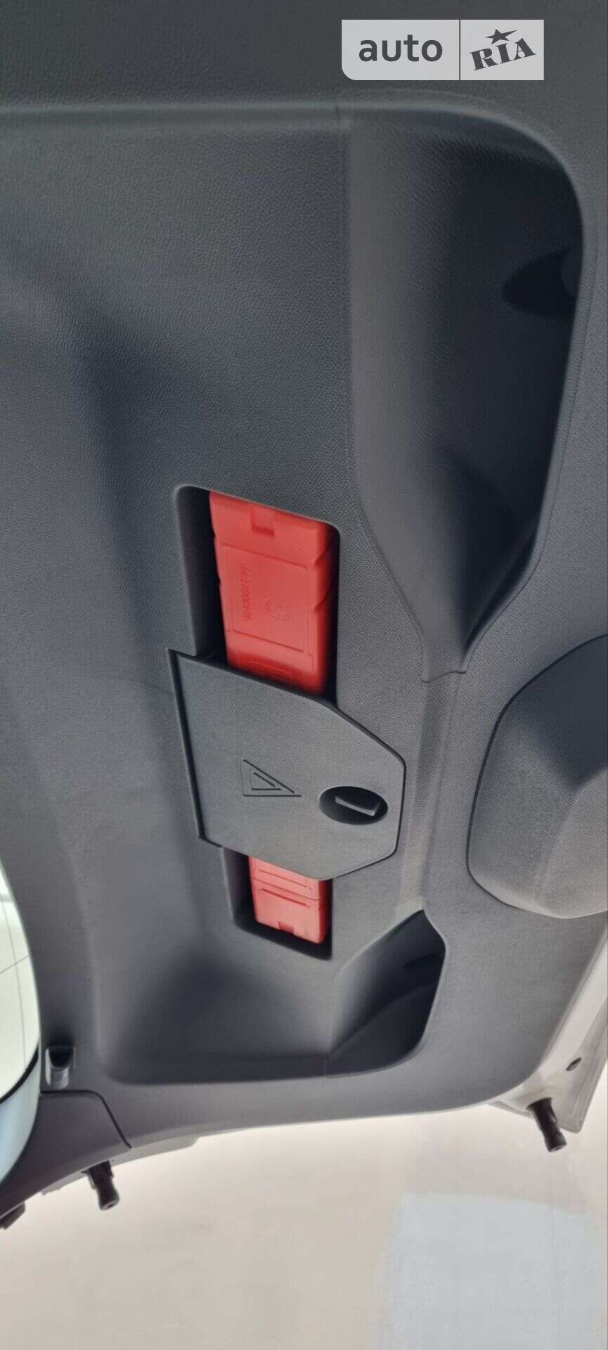 Peugeot 2008 2021 VIN LDCA410A5M3041151 фото оголошення 6 з 18