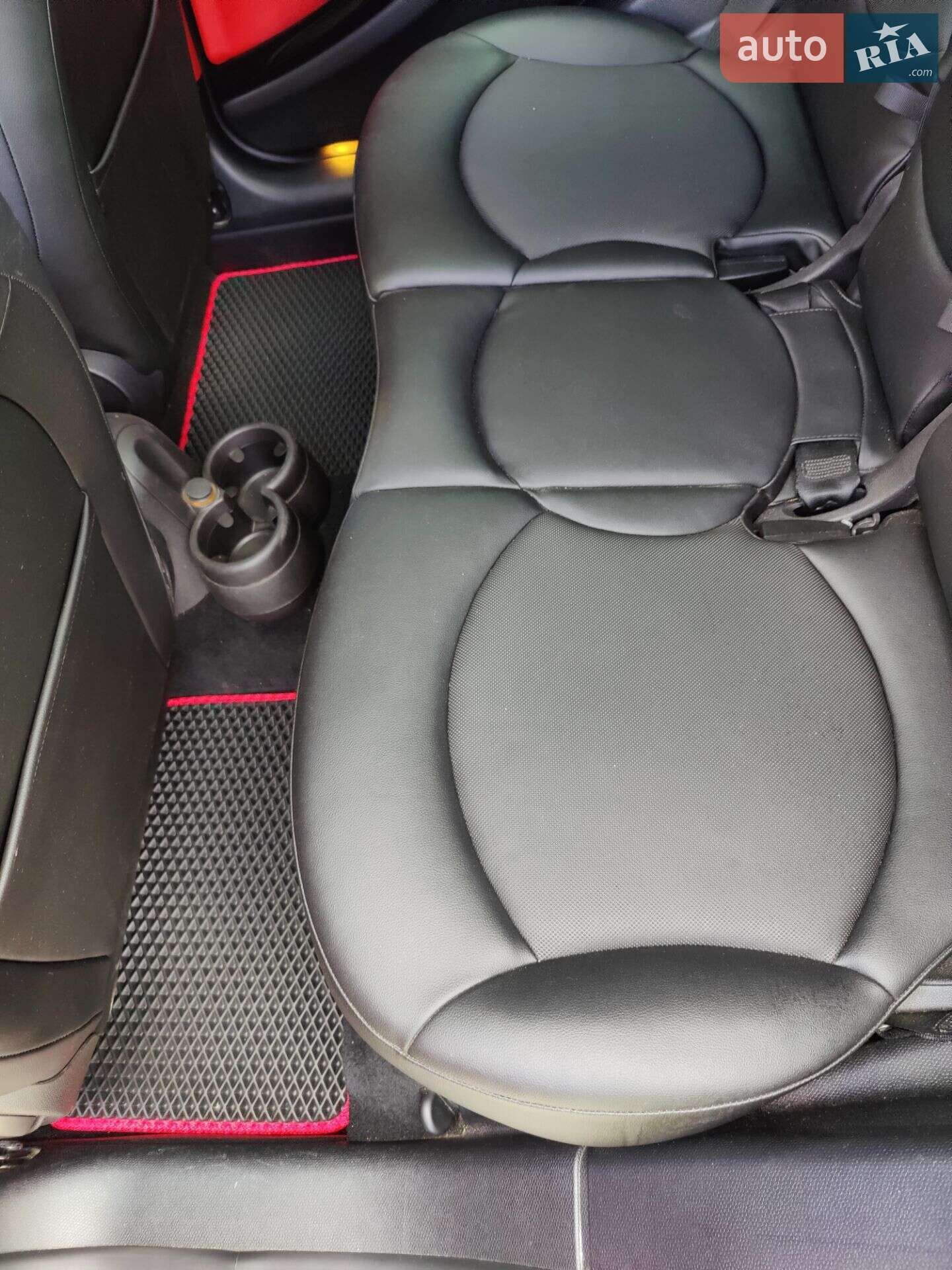 MINI Countryman 2014 VIN WMWZC3C52FWT02268 фото оголошення 8 з 30