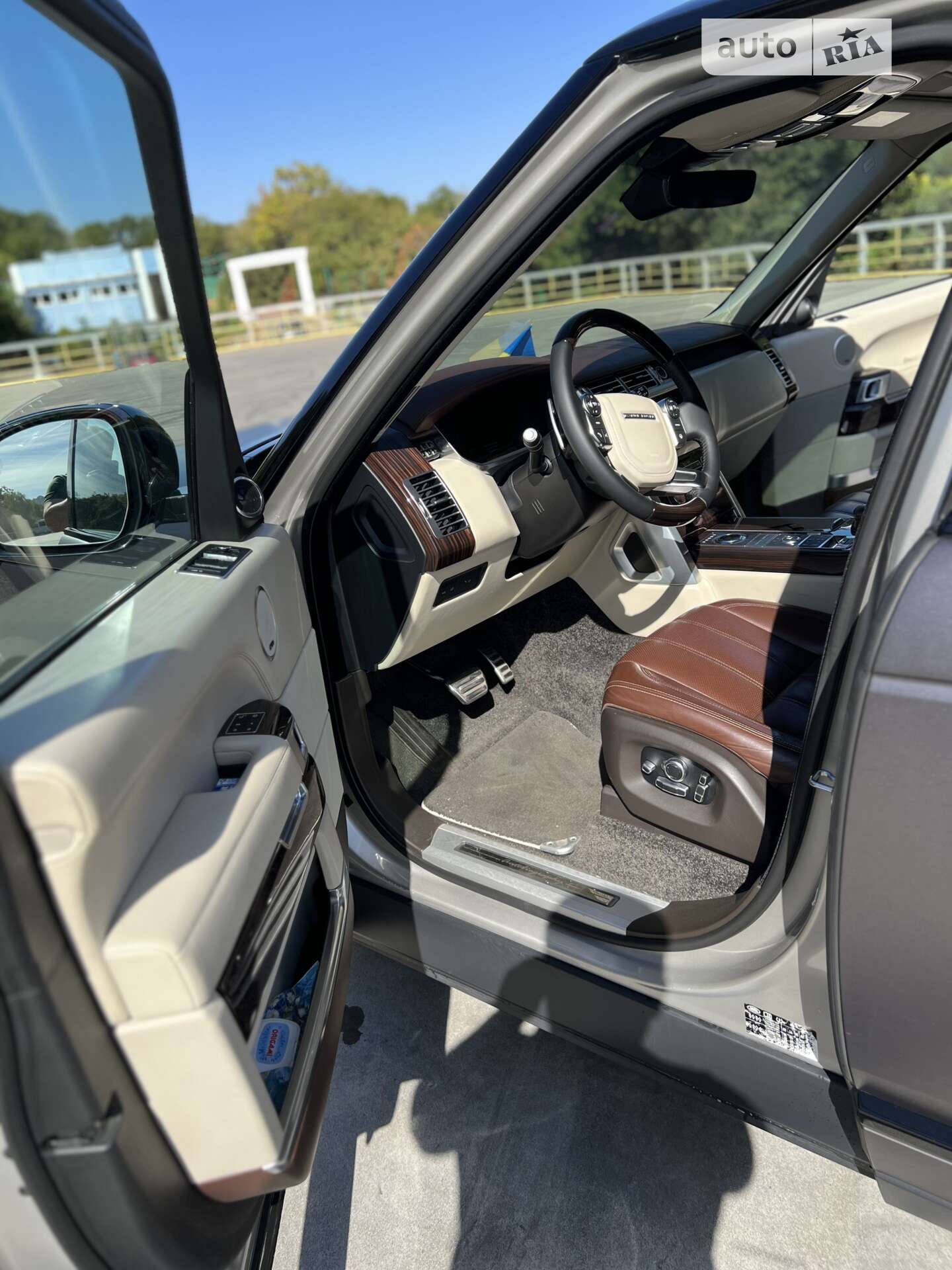 Land Rover Range Rover 2017 VIN SALGA3FE9HA346921 фото оголошення 9 з 27