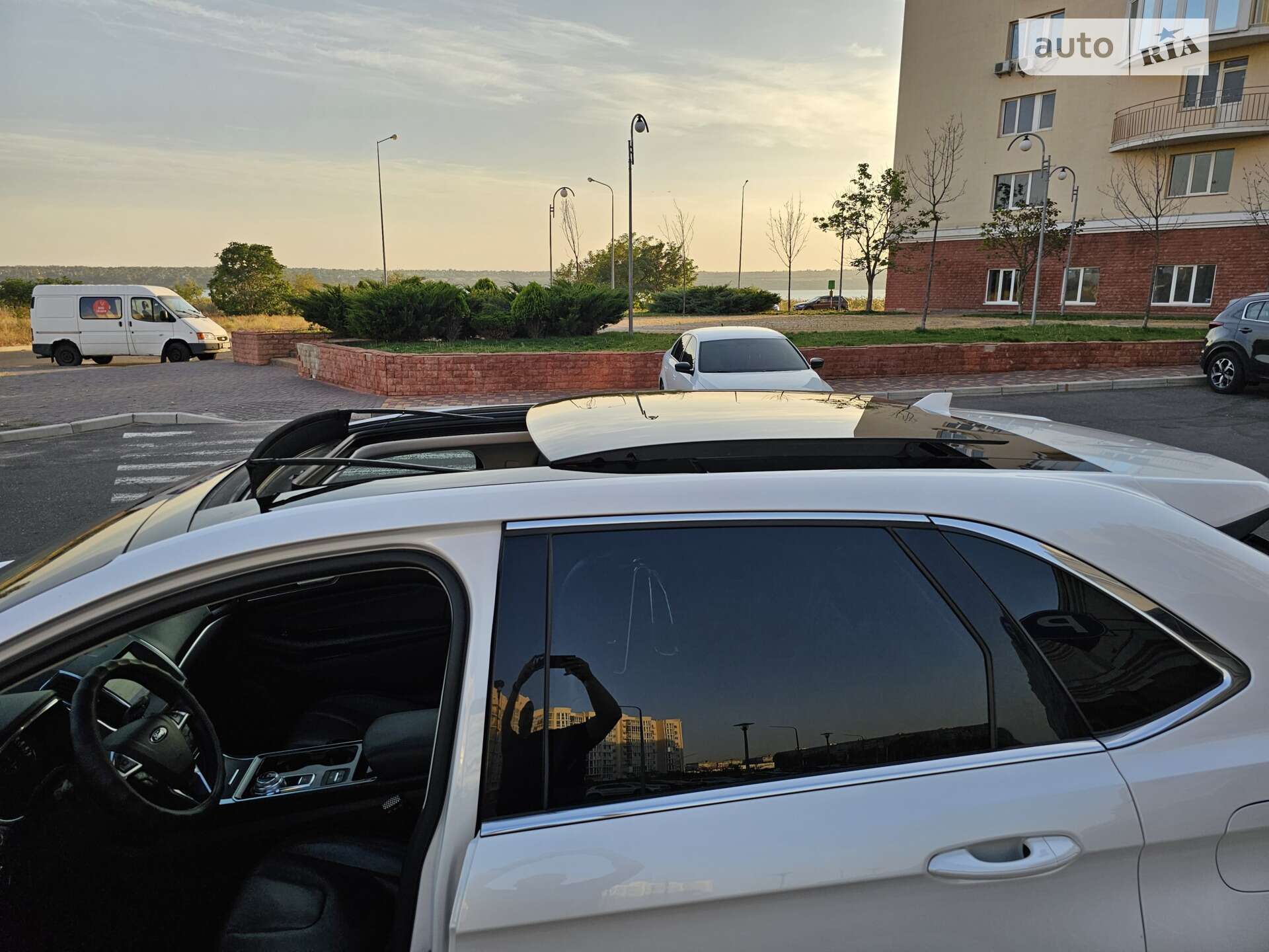 Ford Edge 2019 VIN 2FMTK4K38KBC04368 фото оголошення 16 з 21