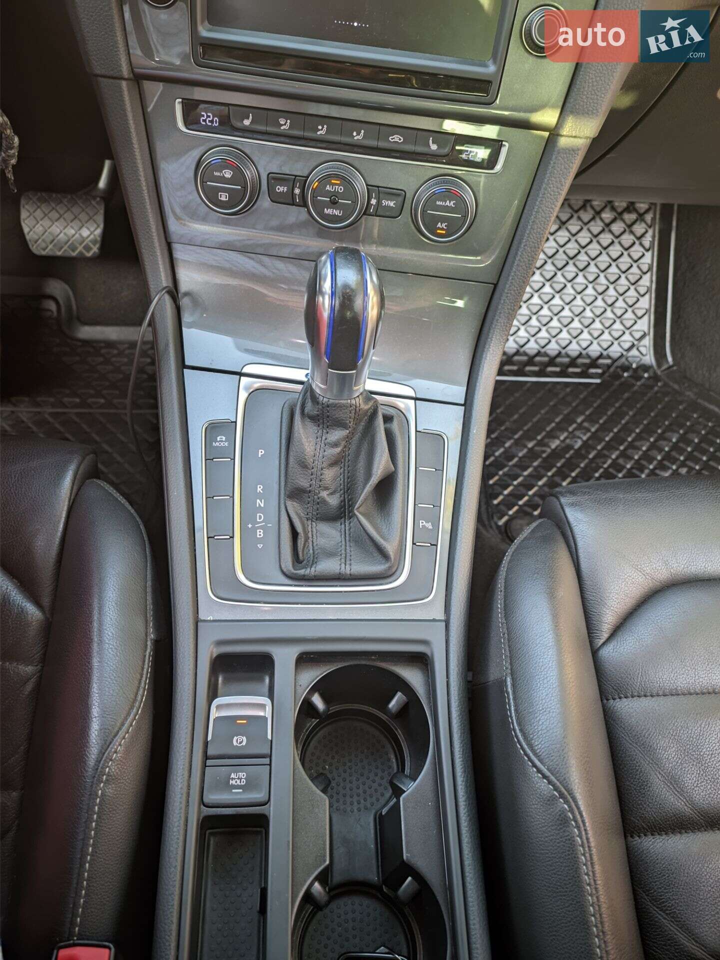 Volkswagen e-Golf 2015 VIN WVWZZZAUZFW912034 фото оголошення 14 з 31