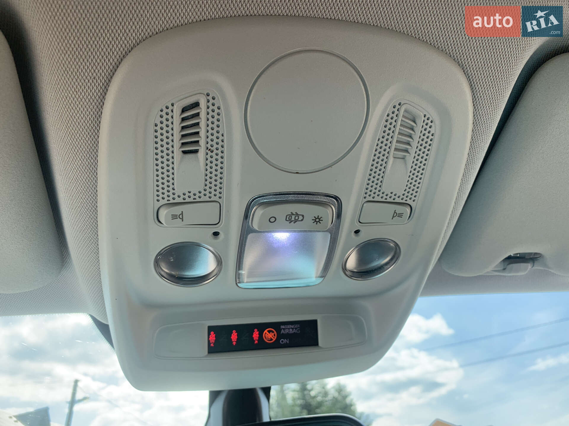 Citroen C4 2013 VIN VF7NC5FS0DY564019 фото оголошення 3 з 29
