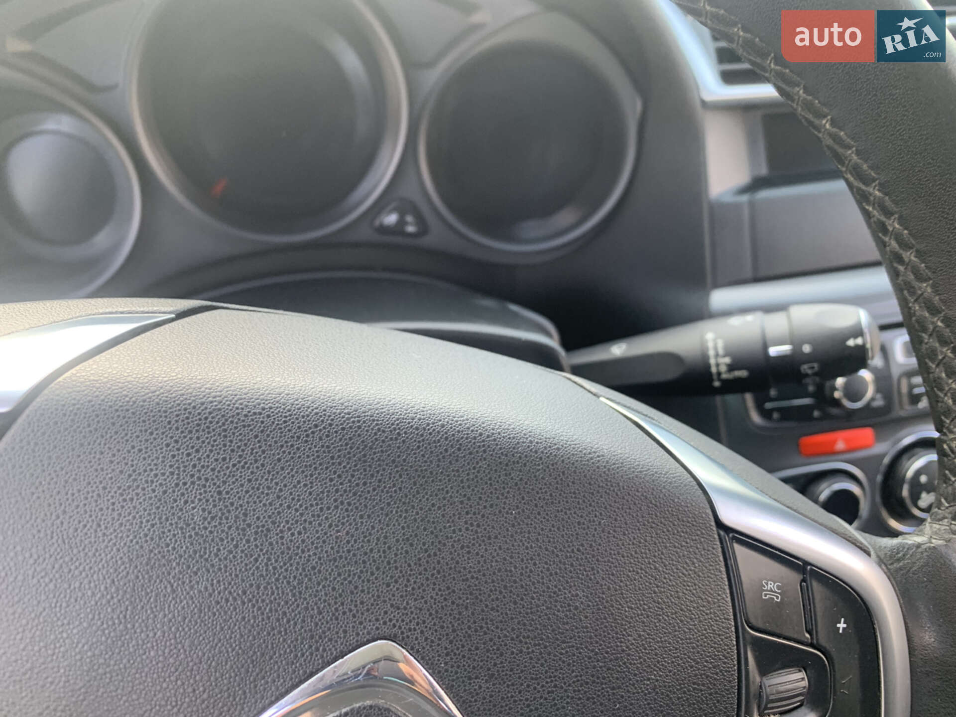 Citroen C4 2013 VIN VF7NC5FS0DY564019 фото оголошення 5 з 29