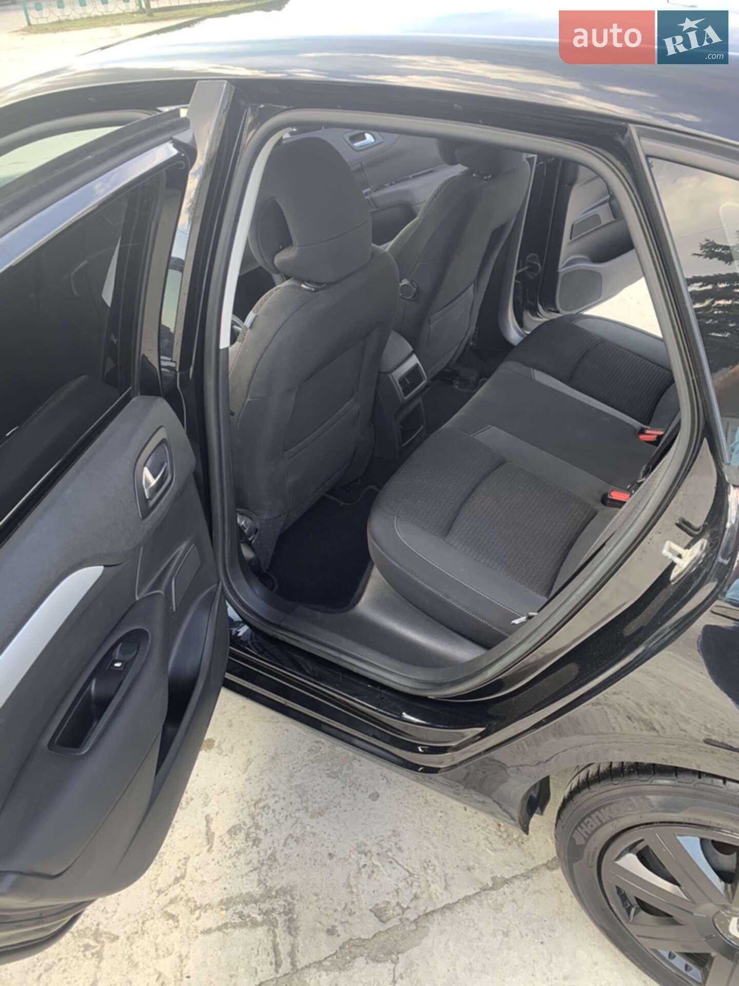 Citroen C4 2013 VIN VF7NC5FS0DY564019 фото оголошення 10 з 29