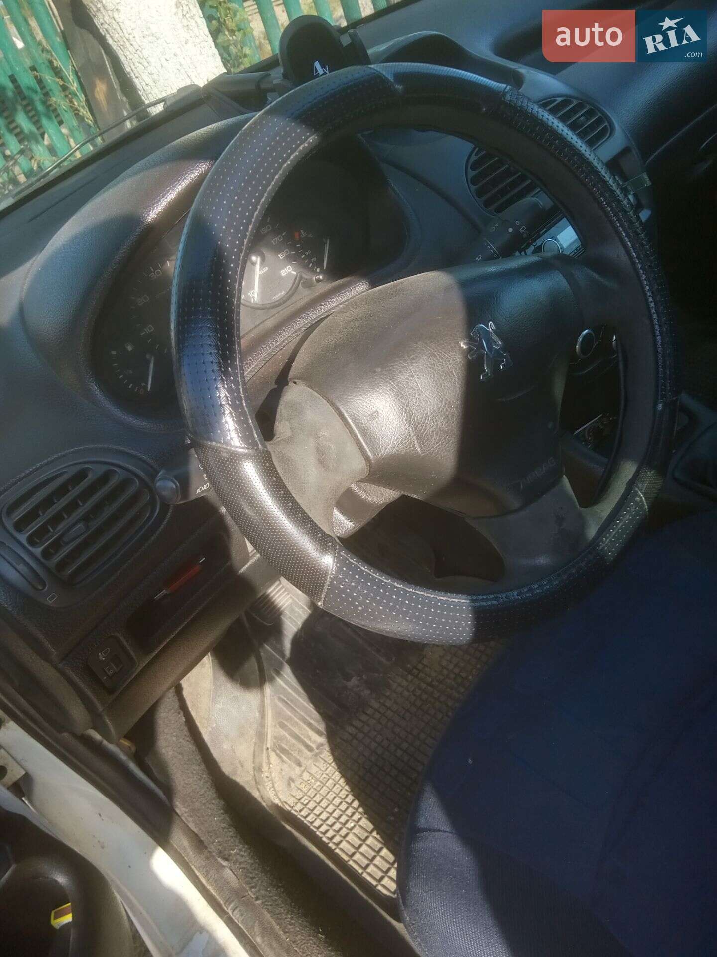 Peugeot 206 2002 VIN VF32SWJYU42856784 фото оголошення 8 з 12