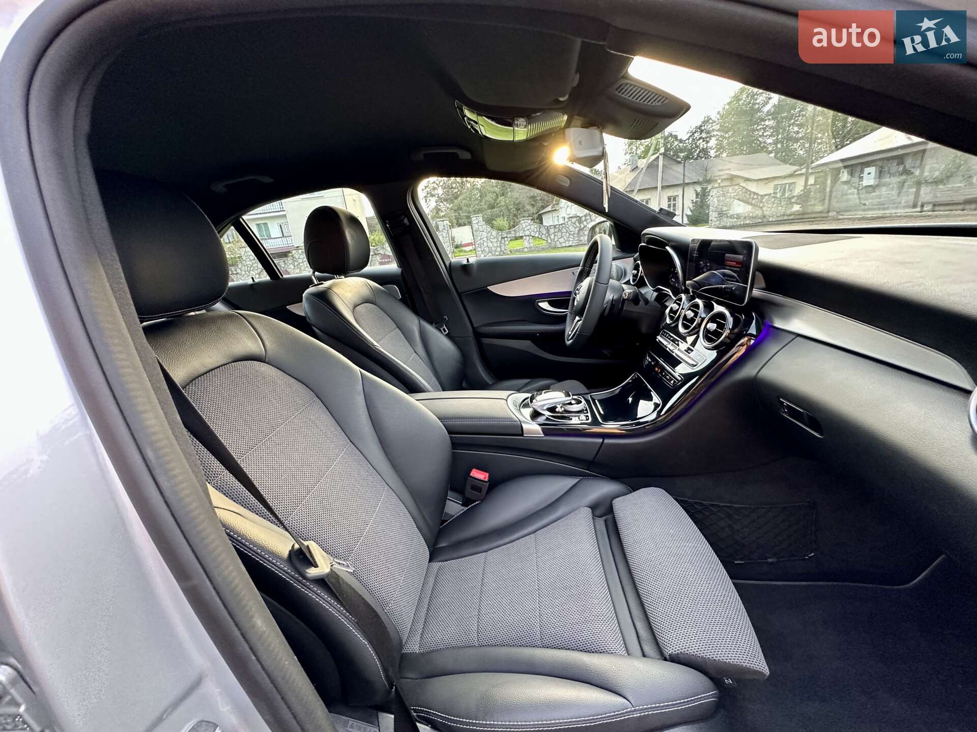 Mercedes-Benz C-Class 2018 VIN WDD2050151R427888 фото оголошення 24 з 64