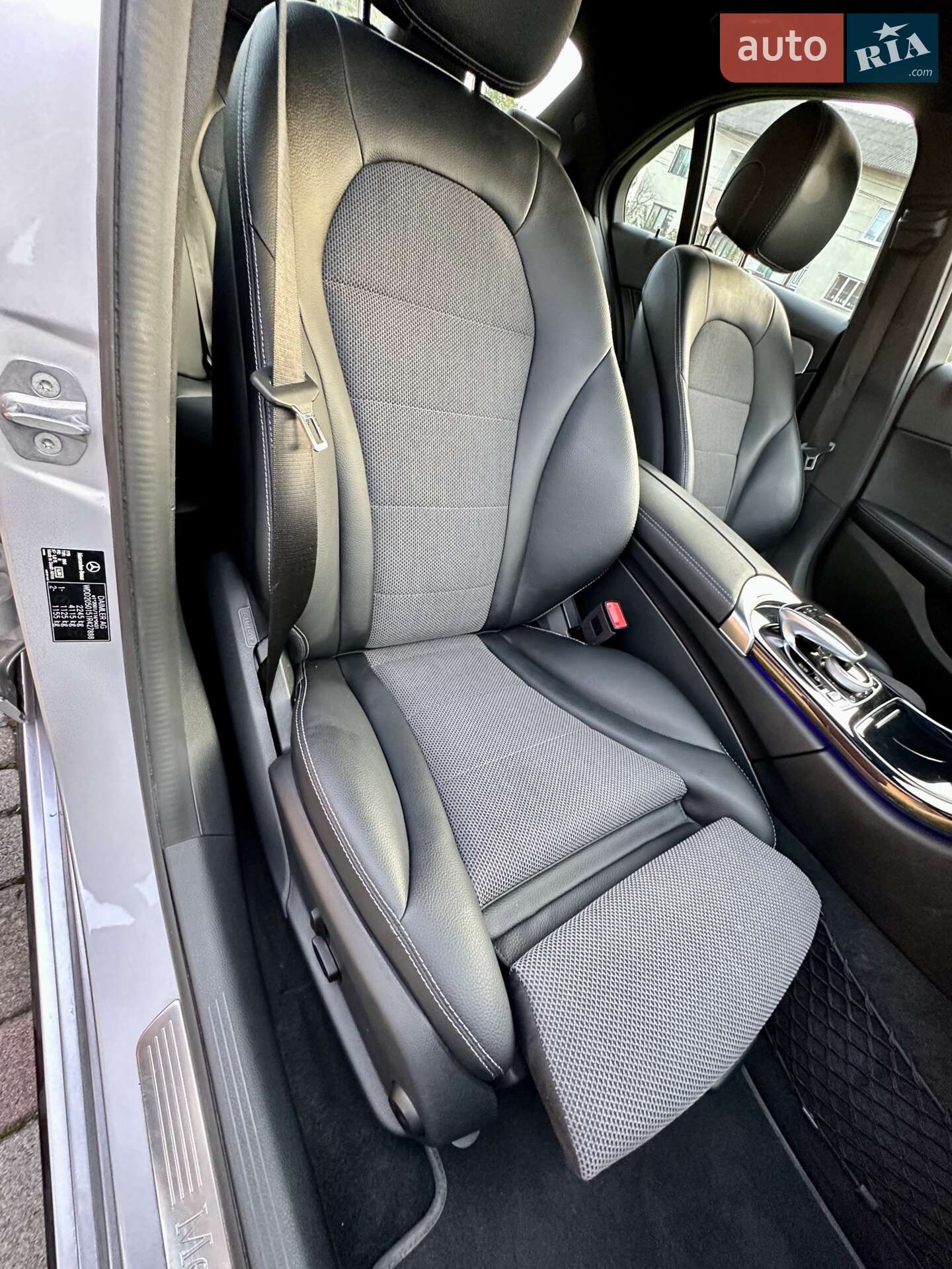 Mercedes-Benz C-Class 2018 VIN WDD2050151R427888 фото оголошення 28 з 64