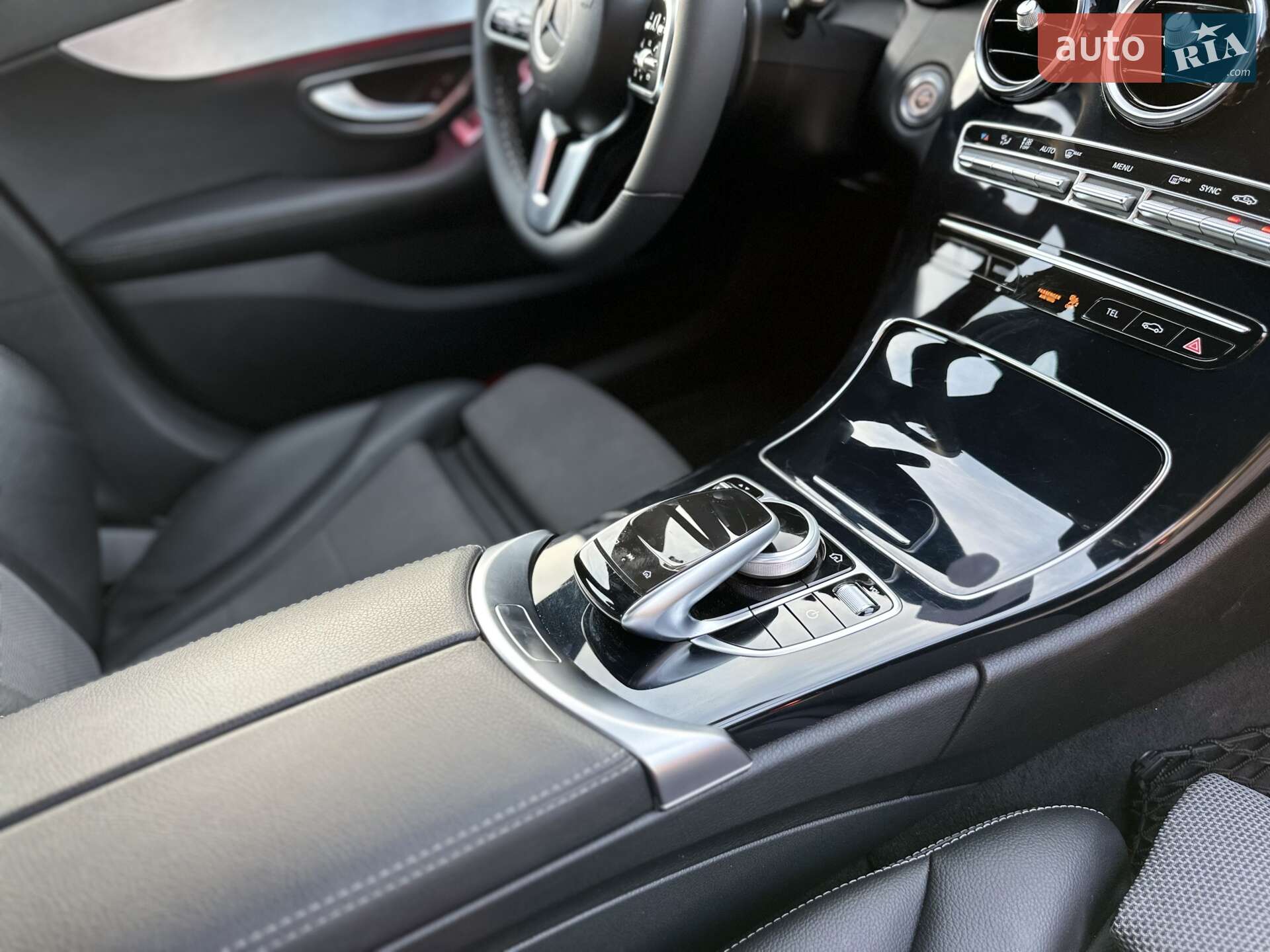 Mercedes-Benz C-Class 2018 VIN WDD2050151R427888 фото оголошення 30 з 64