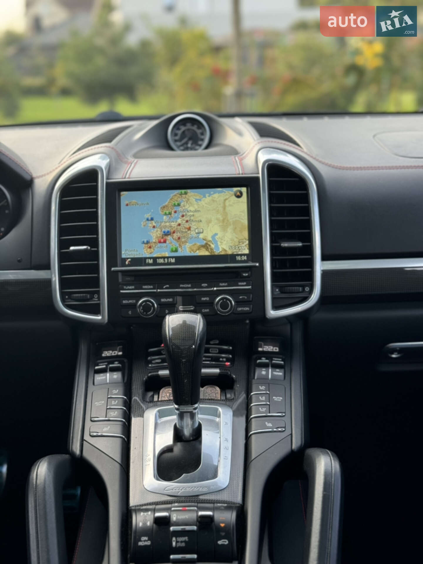 Porsche Cayenne 2015 VIN WP1ZZZ92ZGLA79207 фото оголошення 8 з 26