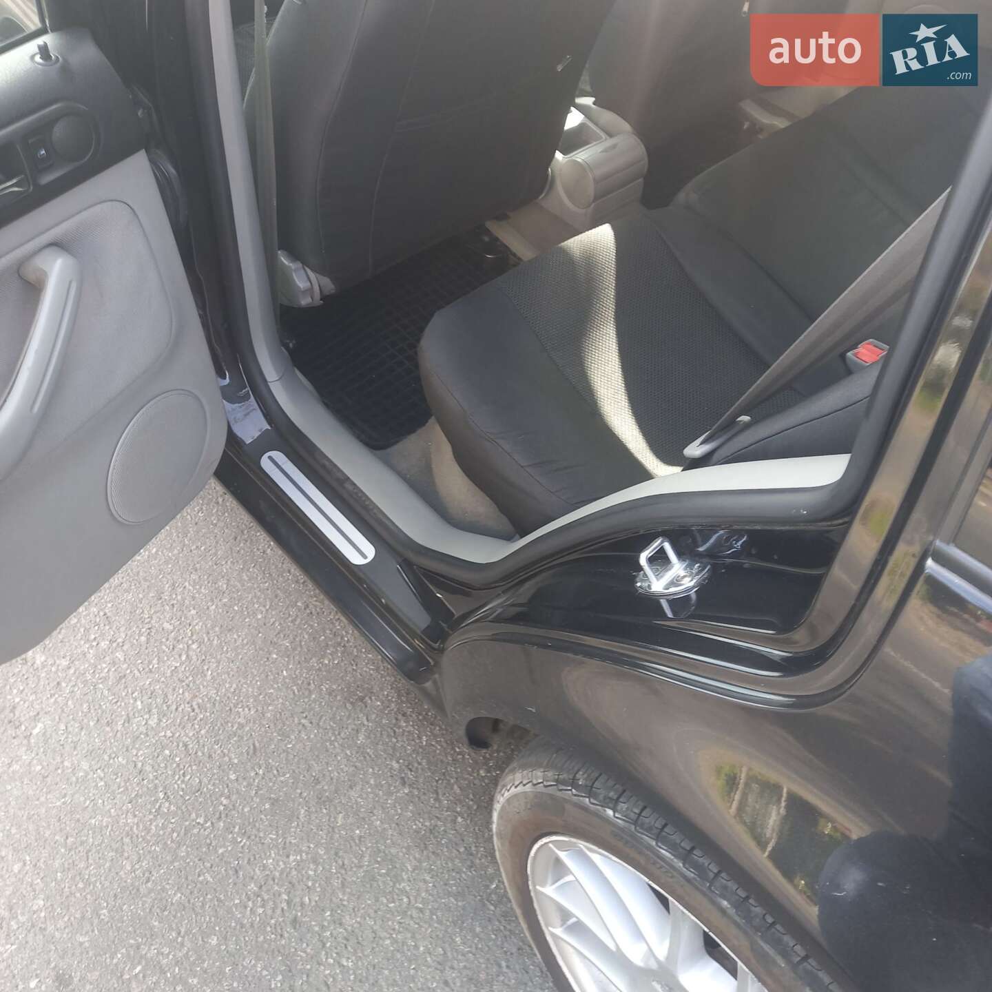 Volkswagen Golf 2000 VIN WVWZZZ1JZ1W419342 фото оголошення 2 з 14
