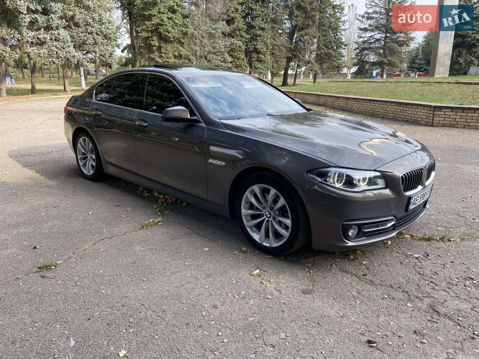 BMW 5 Series 2016 VIN WBA5E71010G568986 фото оголошення 4 з 26