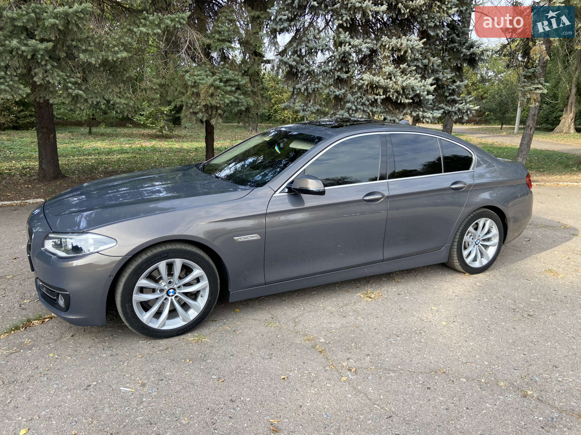BMW 5 Series 2016 VIN WBA5E71010G568986 фото оголошення 6 з 26