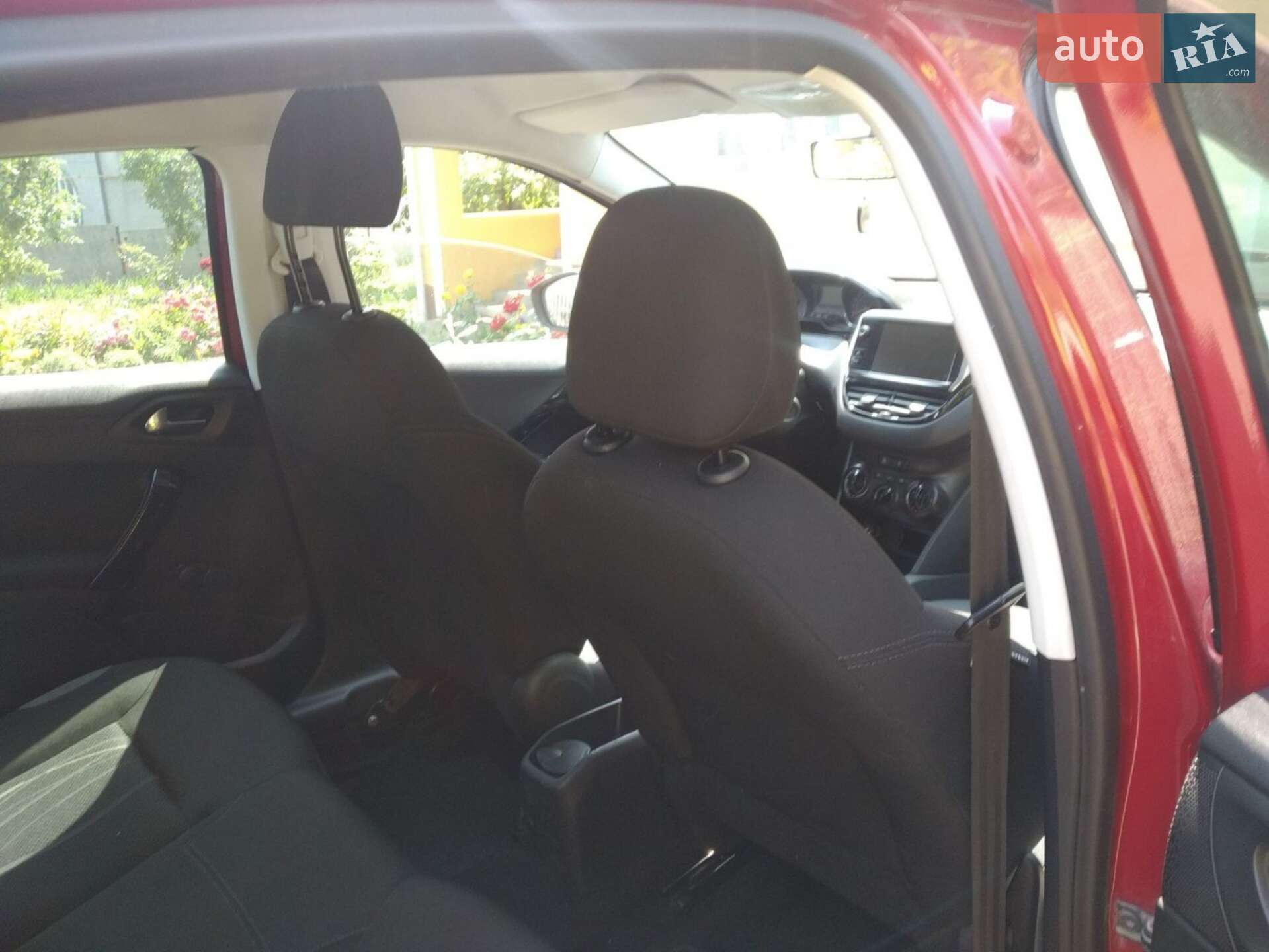 Peugeot 208 2014 VIN VF3CC8HR0EW046399 фото оголошення 2 з 13