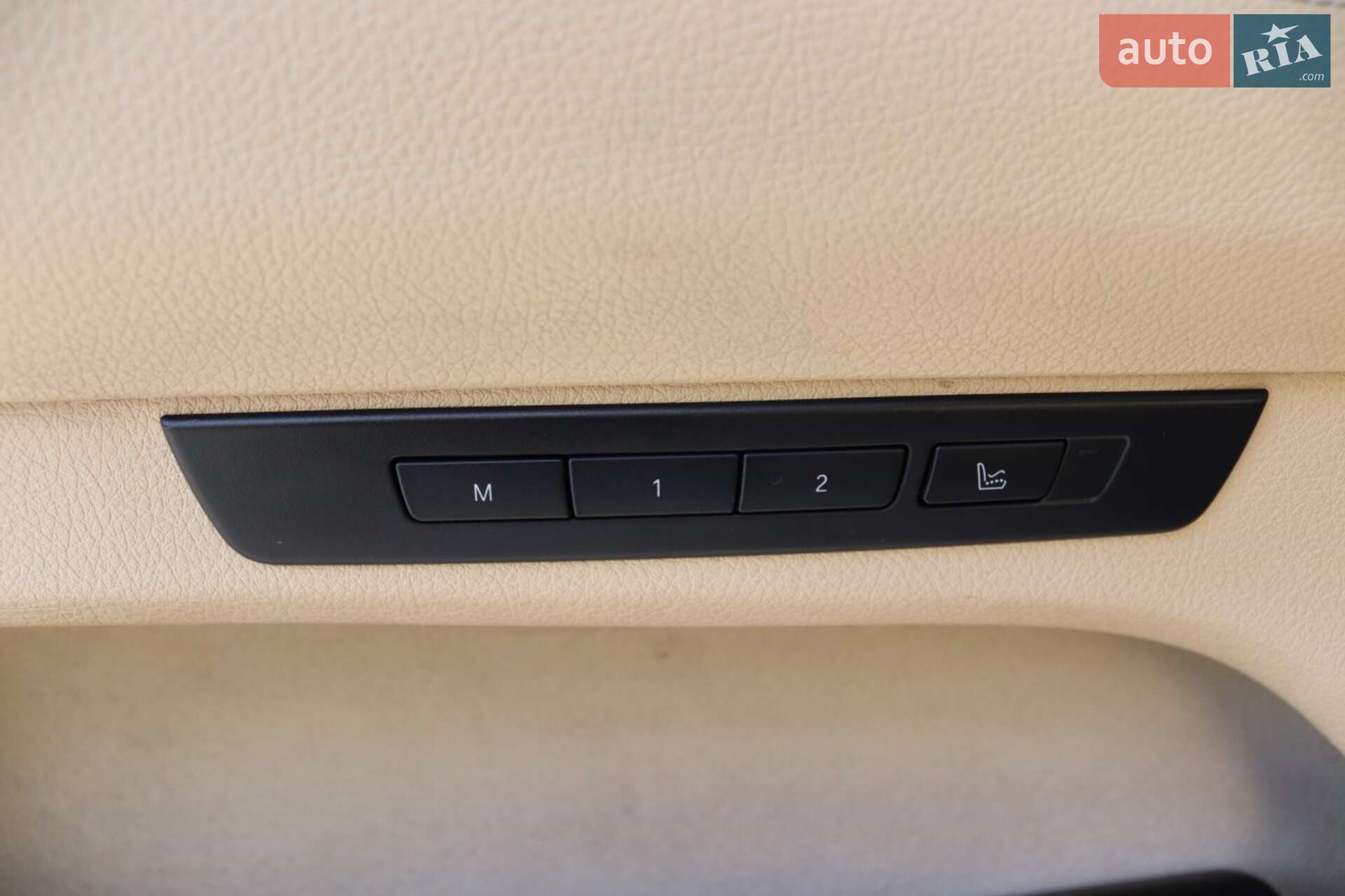BMW 5 Series GT 2011 VIN WBASP81050C353945 фото оголошення 21 з 42