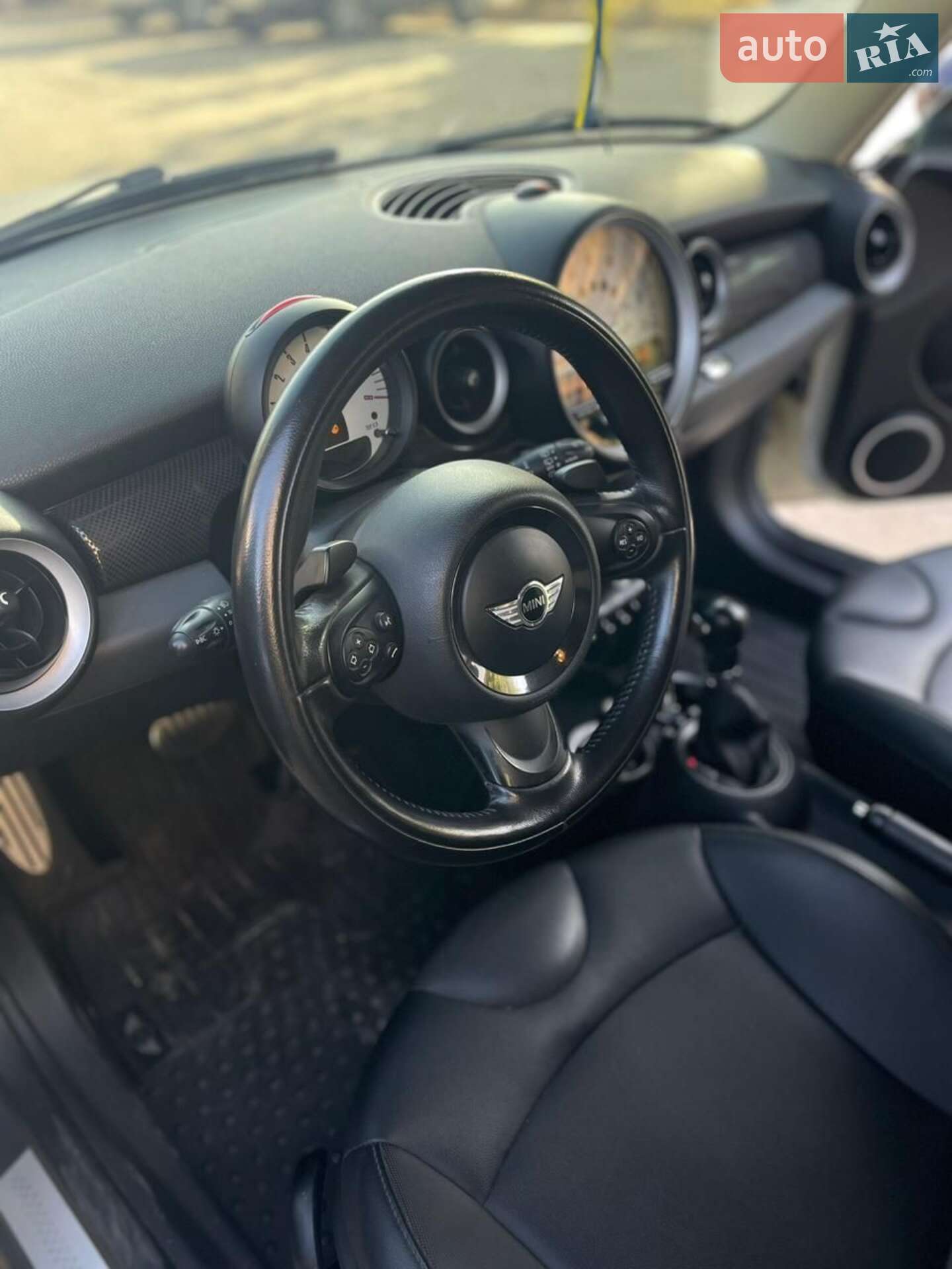 MINI Hatch 2011 VIN WMWSV3C52BTY13793 фото оголошення 9 з 11