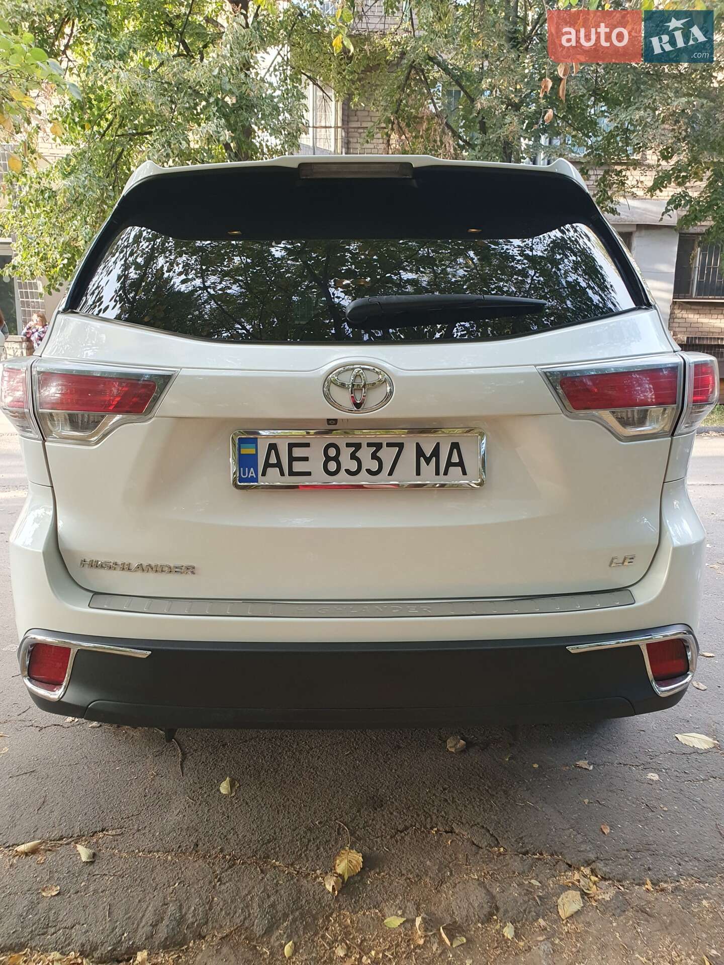 Toyota Highlander 2015 VIN 5TDZARFH6FS012696 фото оголошення 4 з 9
