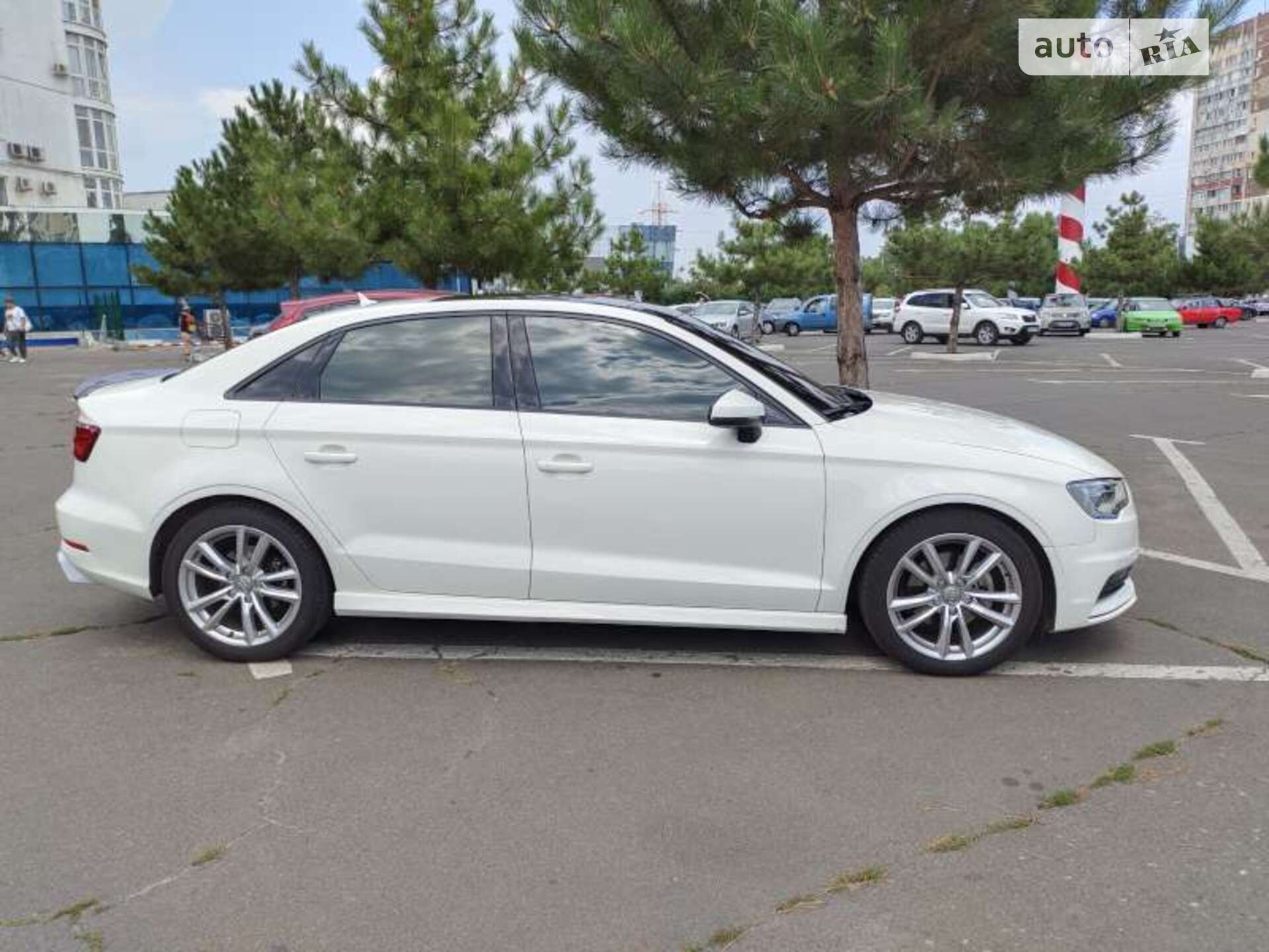 Audi A3 2014 VIN WAUZZZ8V4E1037360 фото оголошення 16 з 22