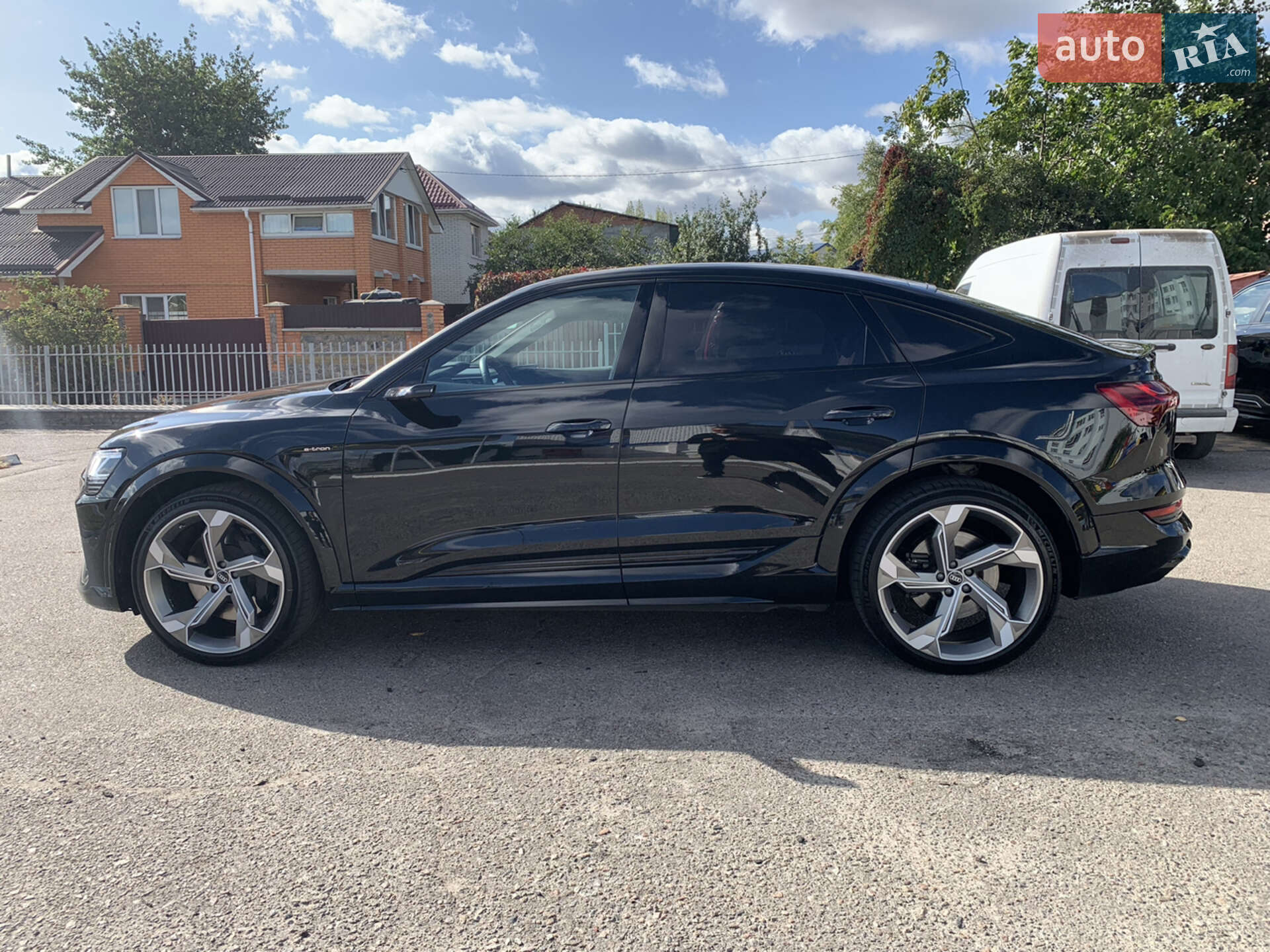 Audi e-tron S Sportback 2021 VIN WAUZZZGE6MB019307 фото оголошення 9 з 48