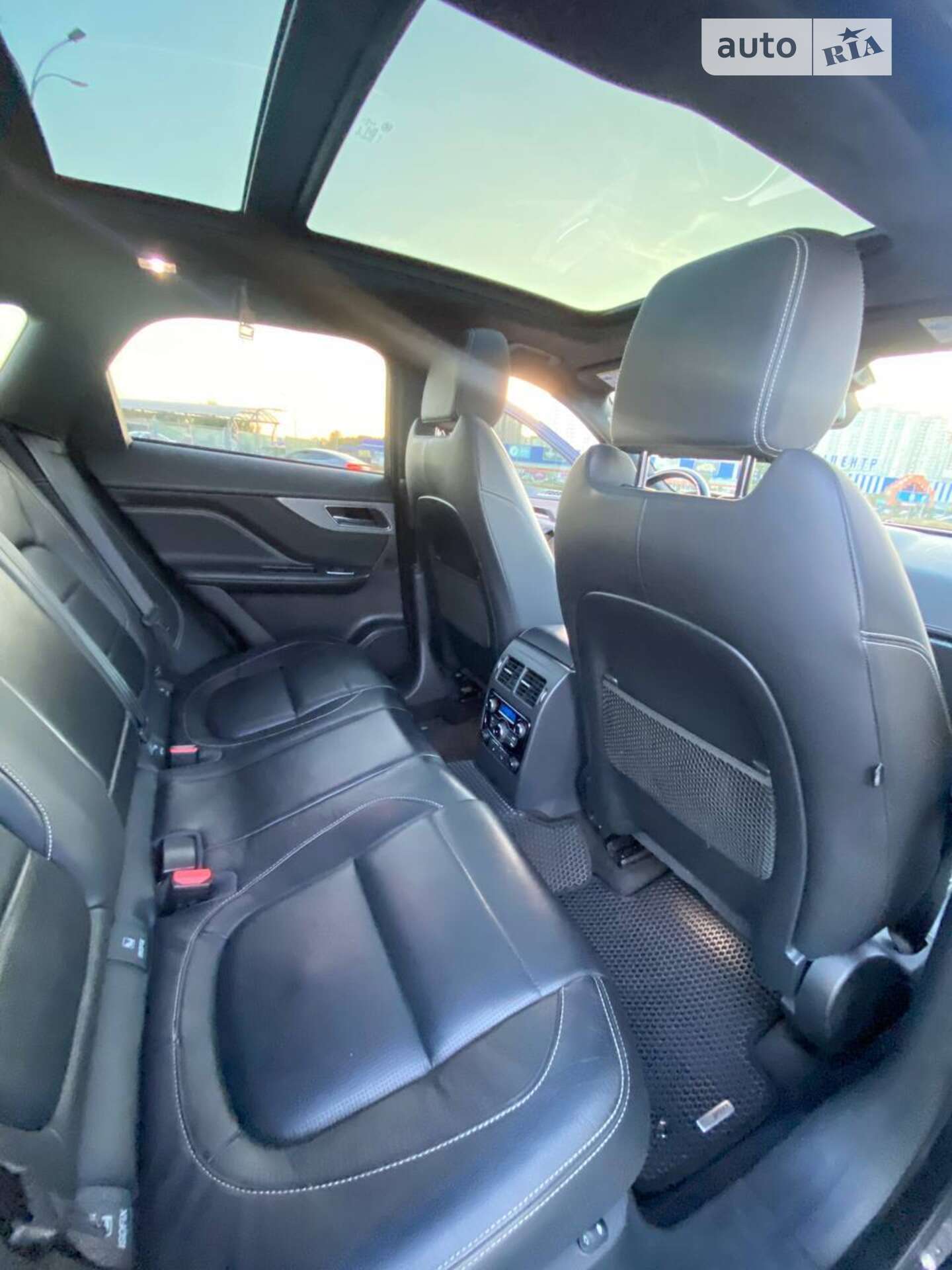 Jaguar F-Pace 2016 VIN SADCM2BV0HA078651 фото оголошення 7 з 67