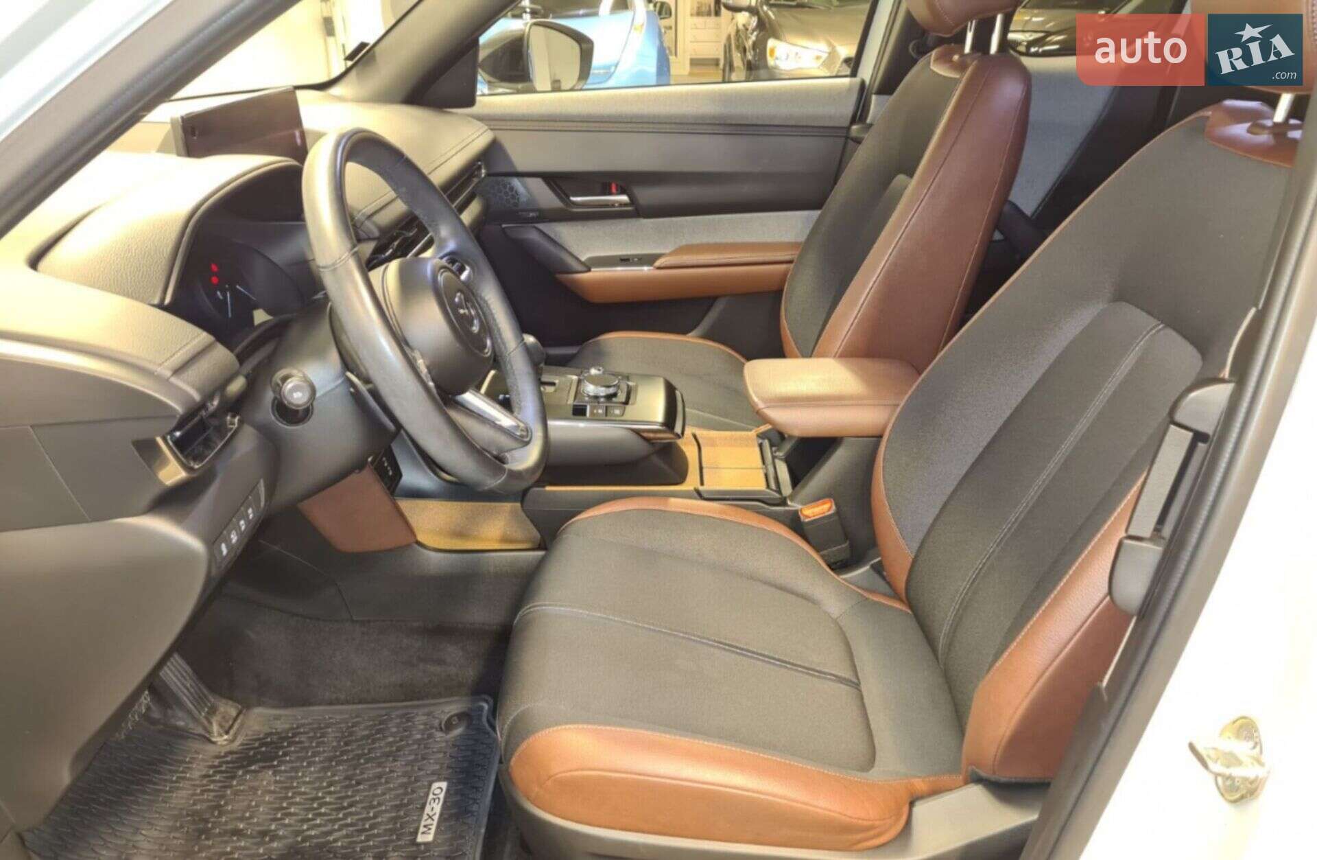 Mazda MX-30 2020 VIN JMZDR1WBJ00103910 фото оголошення 4 з 28