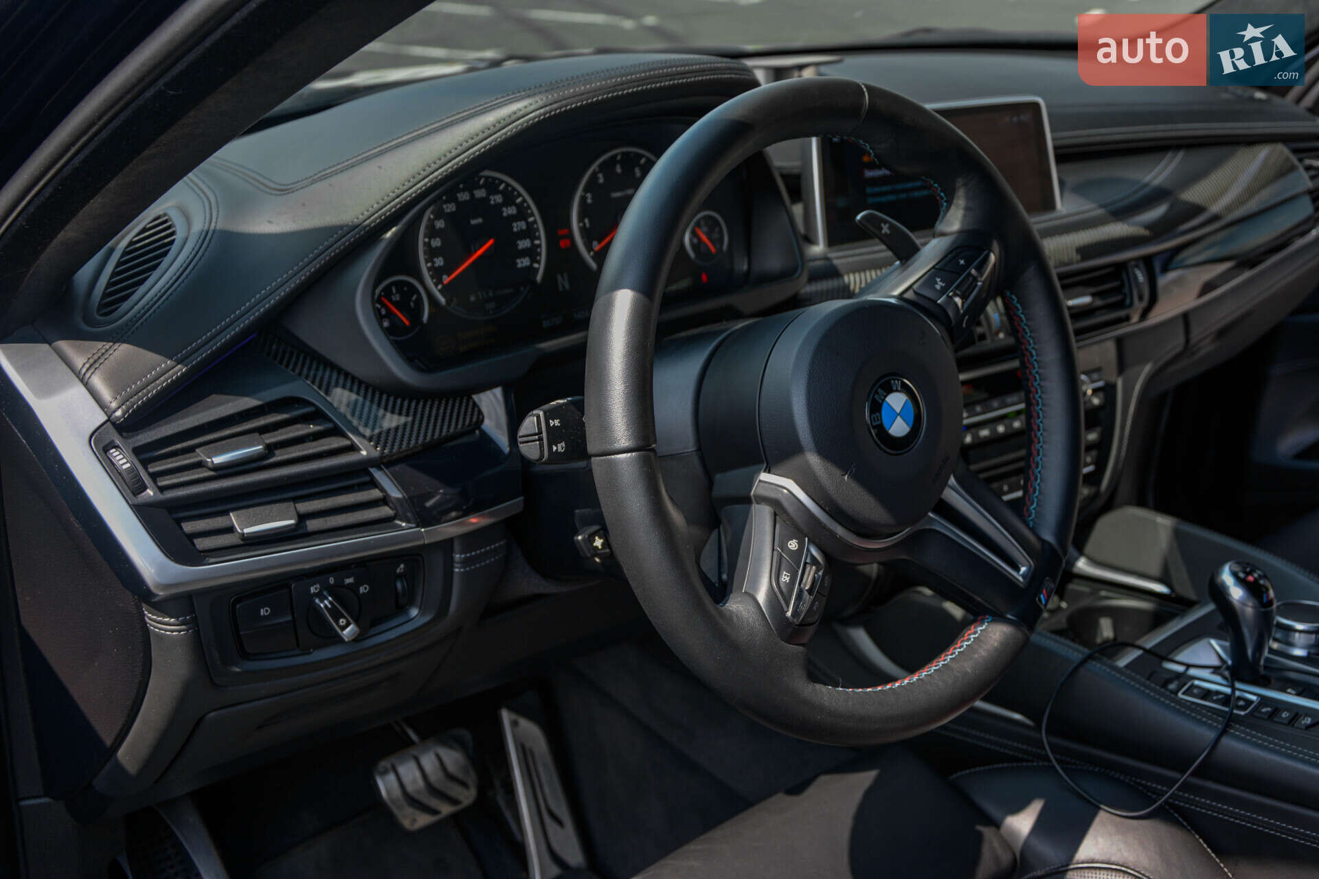 BMW X6 M 2016 VIN 5YMKW8C58H0U71698 фото оголошення 4 з 9