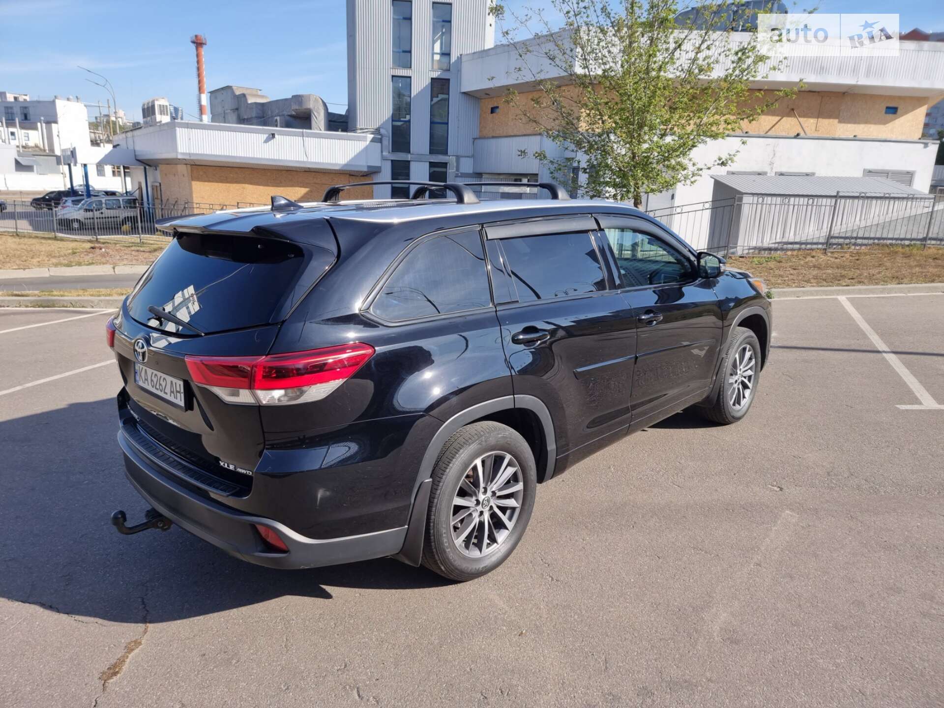 Toyota Highlander 2017 VIN 5TDJZRFH1HS516386 фото оголошення 9 з 20