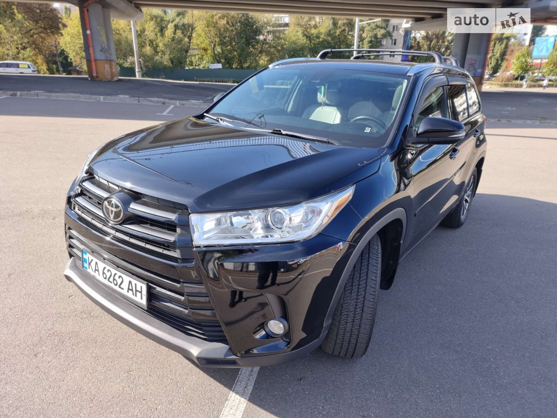 Toyota Highlander 2017 VIN 5TDJZRFH1HS516386 фото оголошення 13 з 20