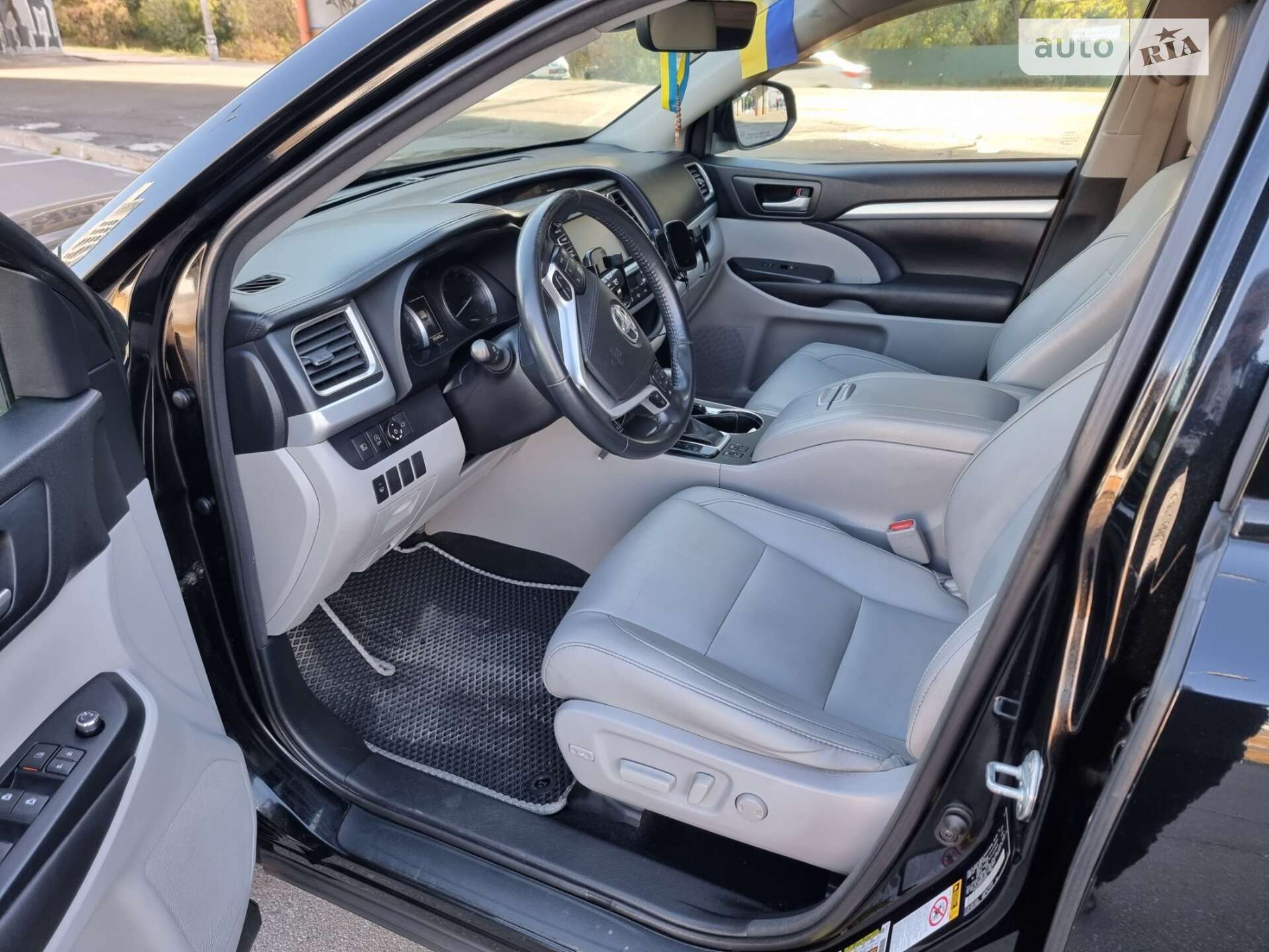 Toyota Highlander 2017 VIN 5TDJZRFH1HS516386 фото оголошення 19 з 20