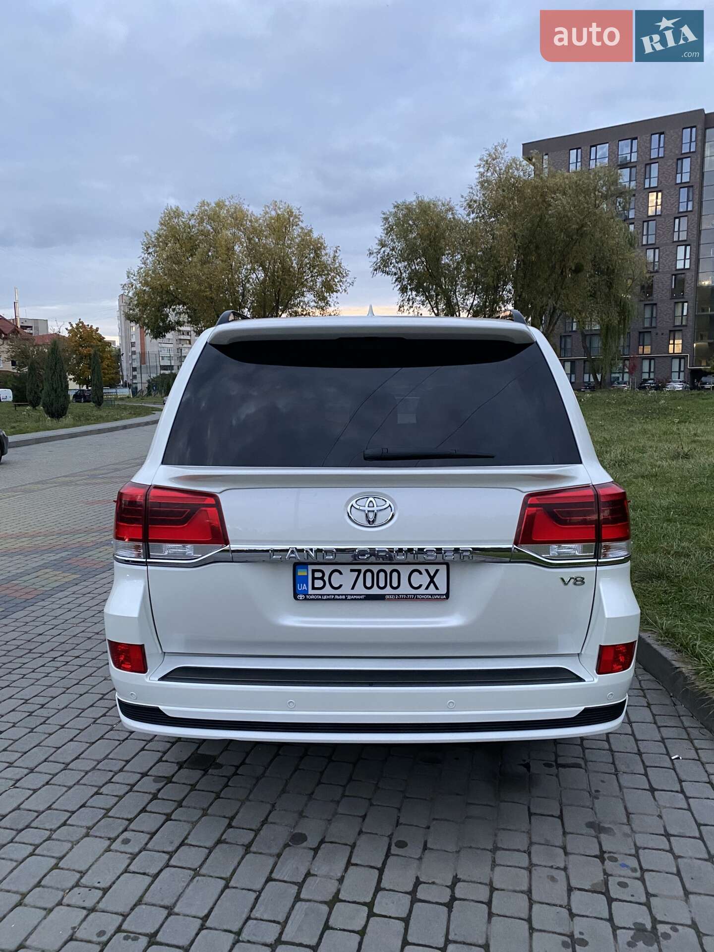 Toyota Land Cruiser 2019 VIN JTMCV02J604280939 фото оголошення 7 з 19