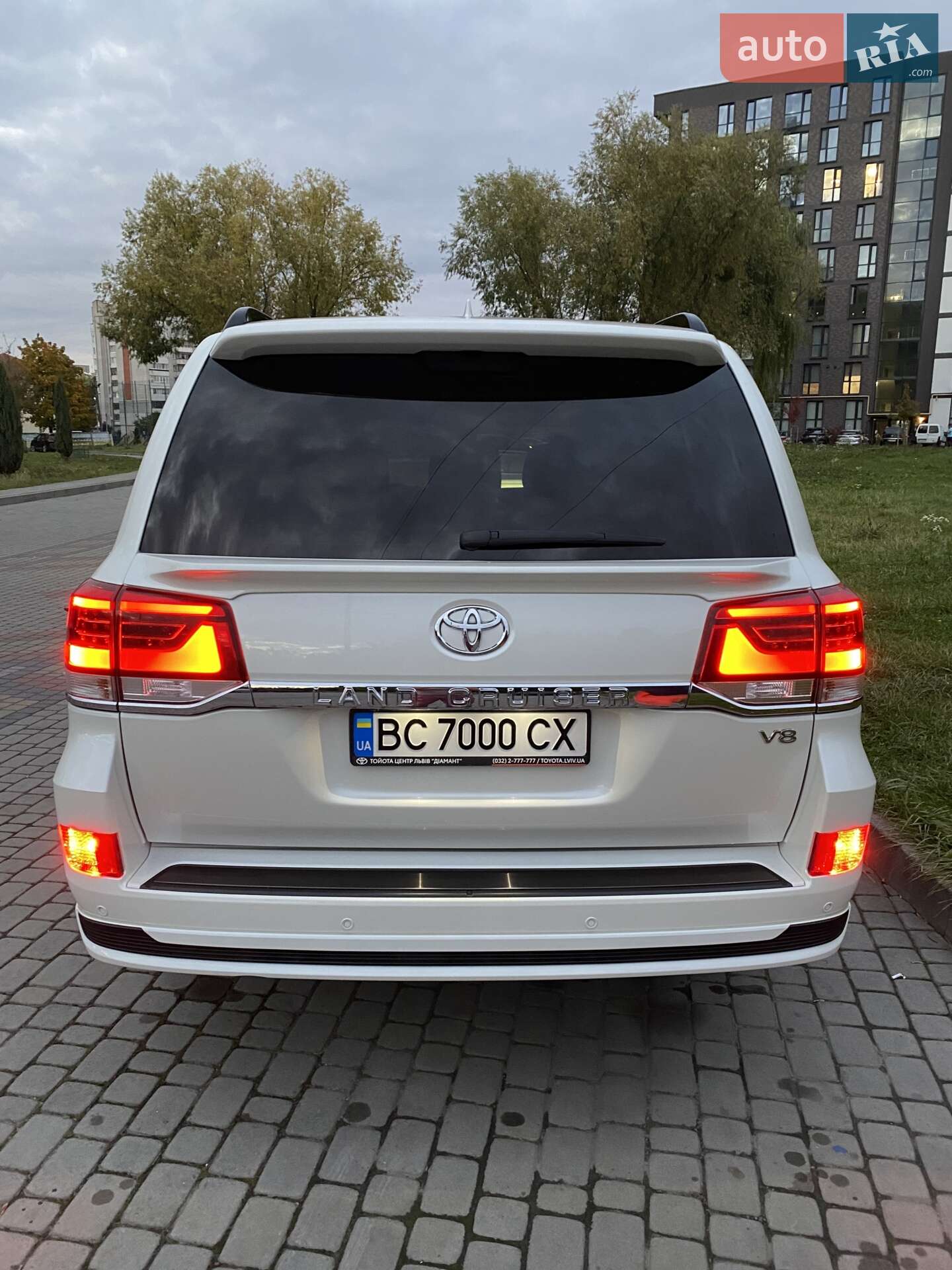 Toyota Land Cruiser 2019 VIN JTMCV02J604280939 фото оголошення 11 з 19