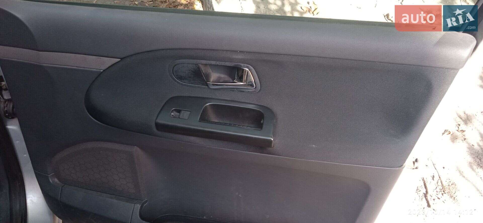 Volkswagen Sharan 2001 VIN WVWZZZ7MZ1V010650 фото оголошення 10 з 18