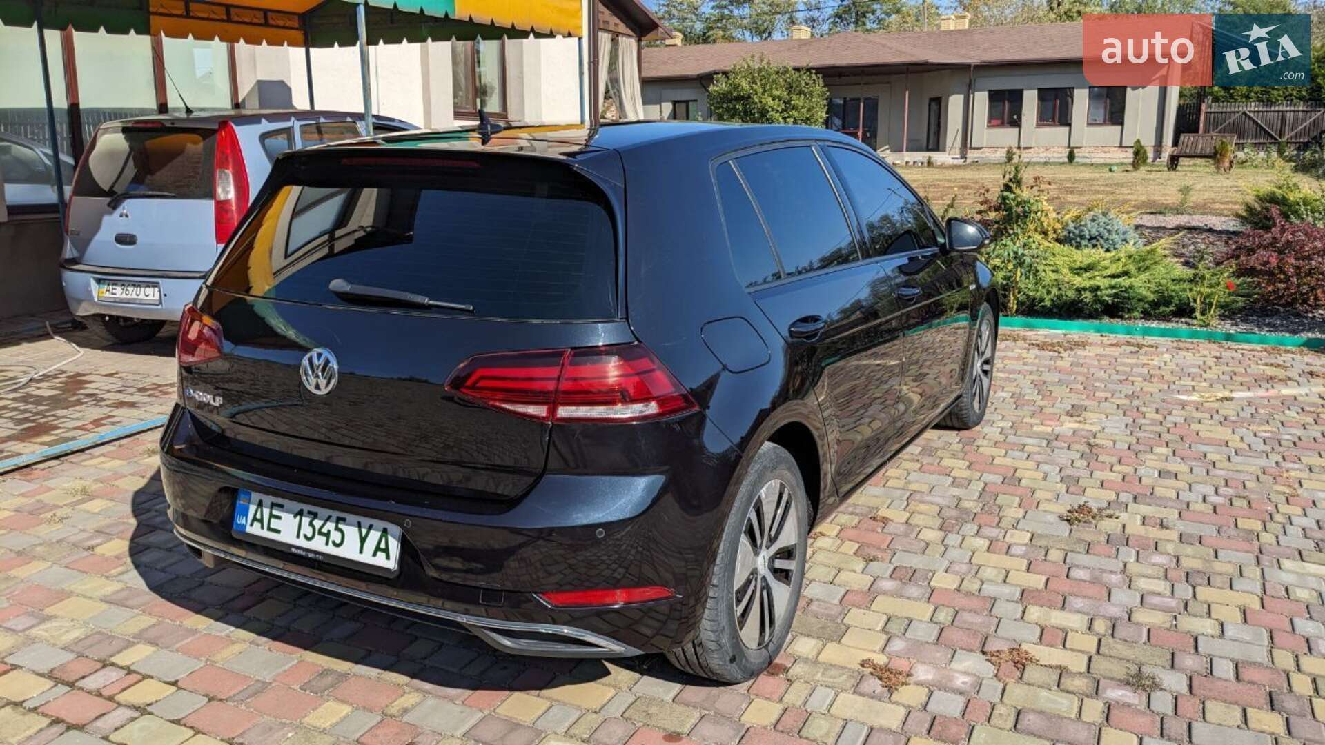 Volkswagen e-Golf 2017 VIN WVWZZZAUZH8950057 фото оголошення 3 з 18