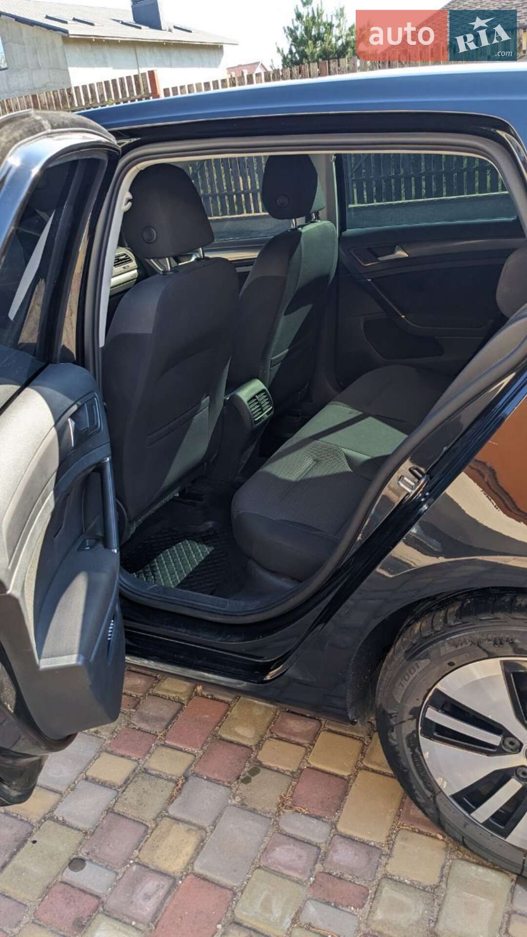 Volkswagen e-Golf 2017 VIN WVWZZZAUZH8950057 фото оголошення 5 з 18